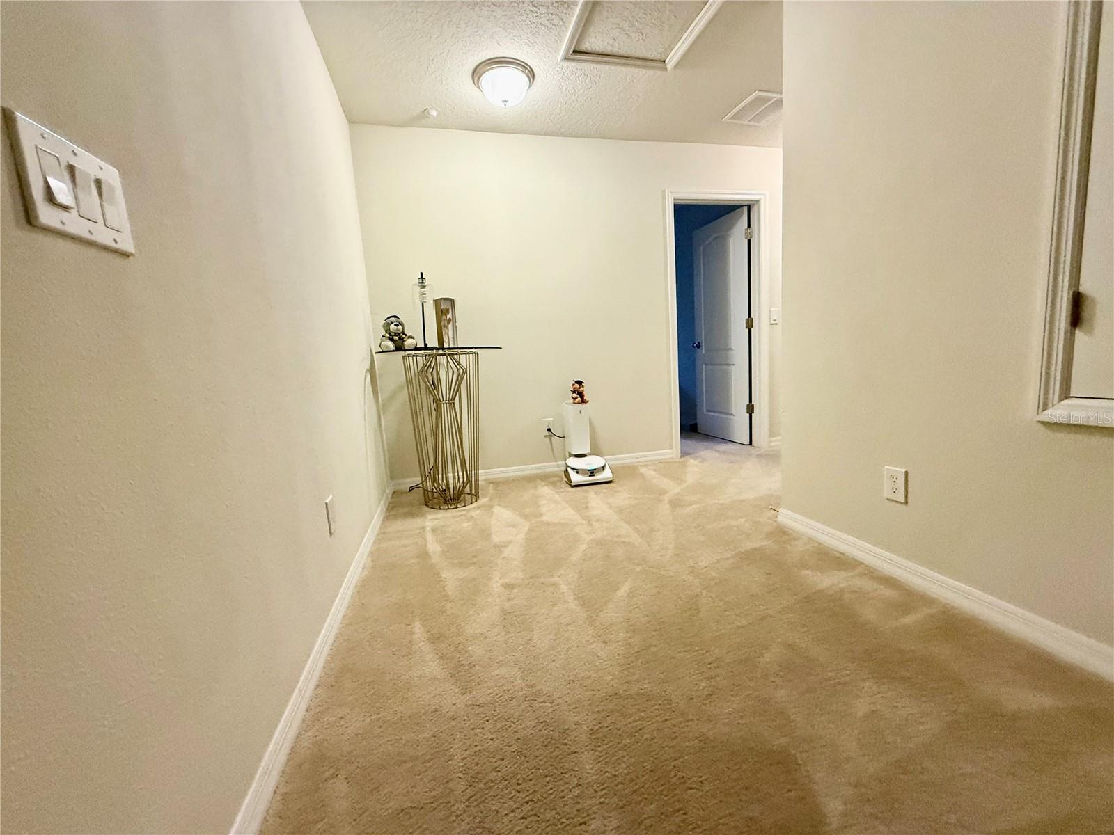 Image 12 of 33 For 7522 Aloma Pines Court