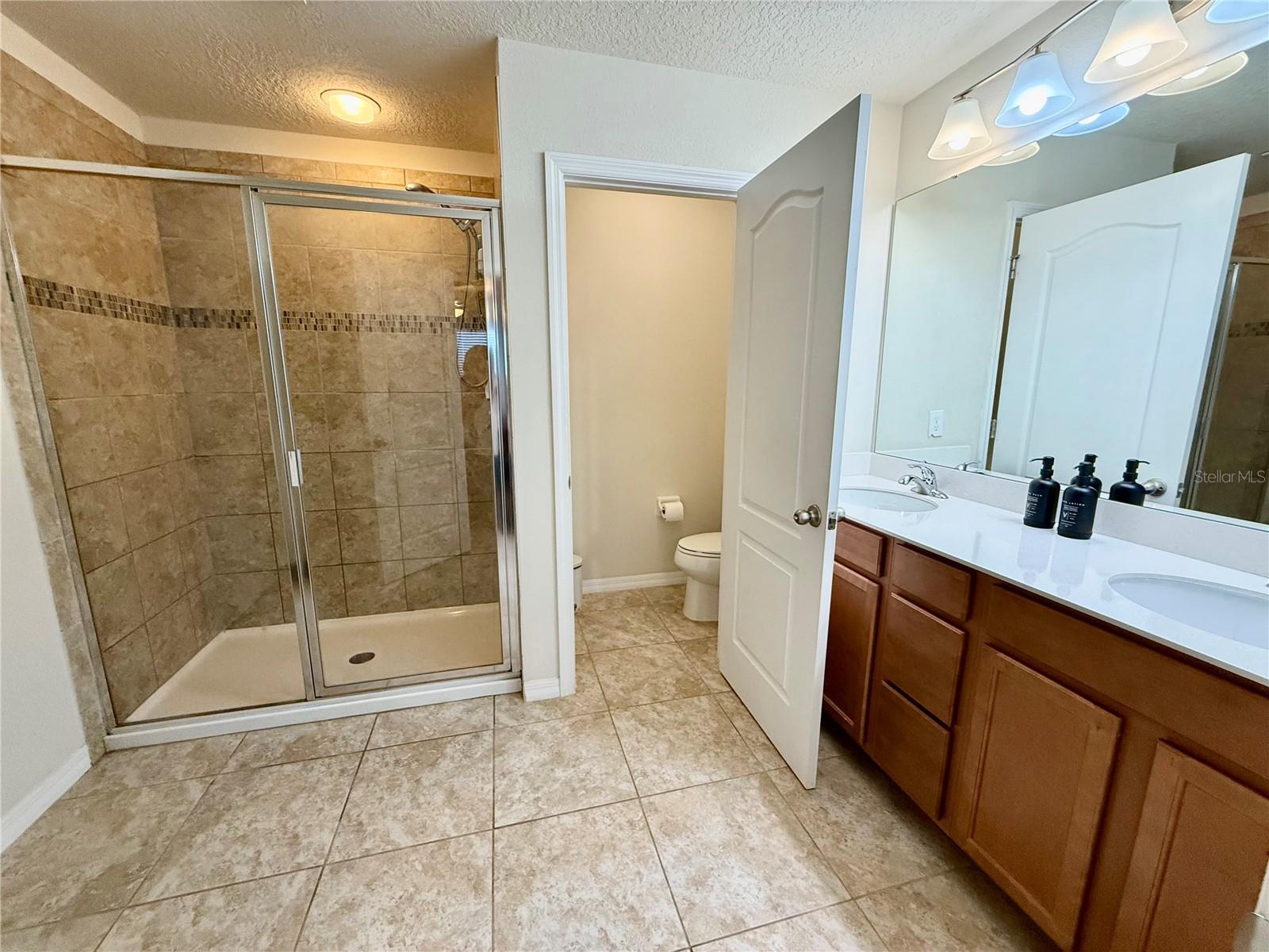 Image 17 of 33 For 7522 Aloma Pines Court