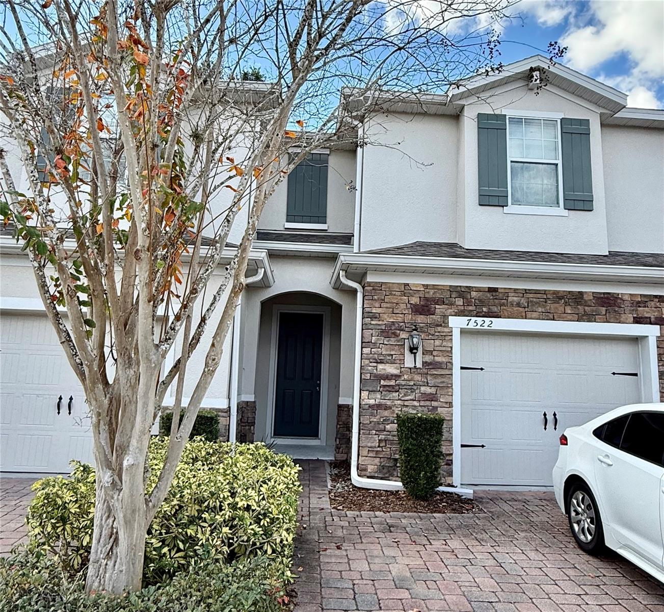 Image 3 of 33 For 7522 Aloma Pines Court