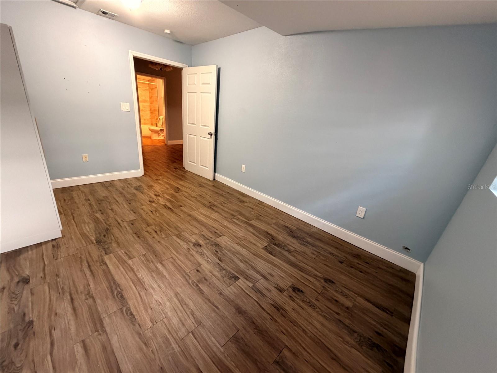 Image 12 of 25 For 603 7th Street