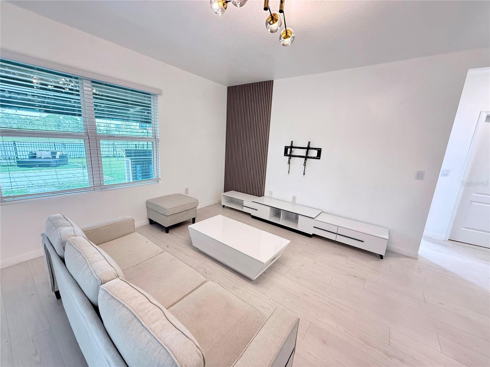 Image 12 of 57 For 2731 House Finch Road