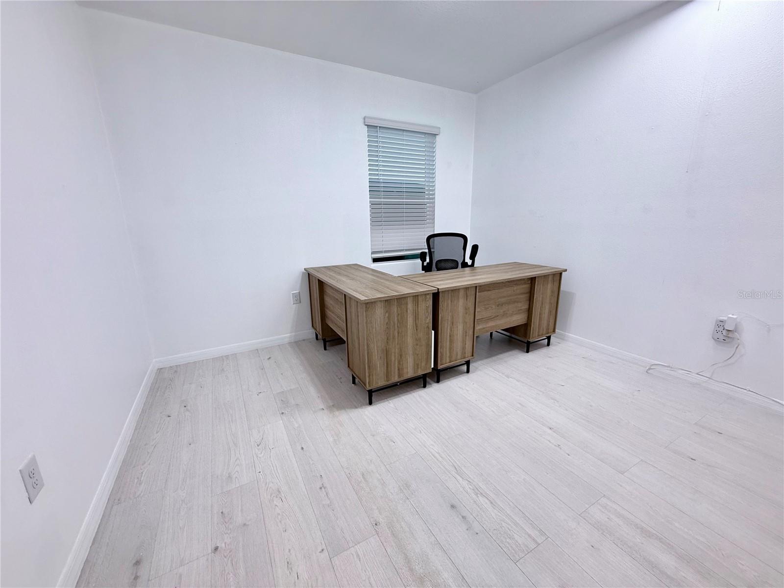 Image 20 of 57 For 2731 House Finch Road