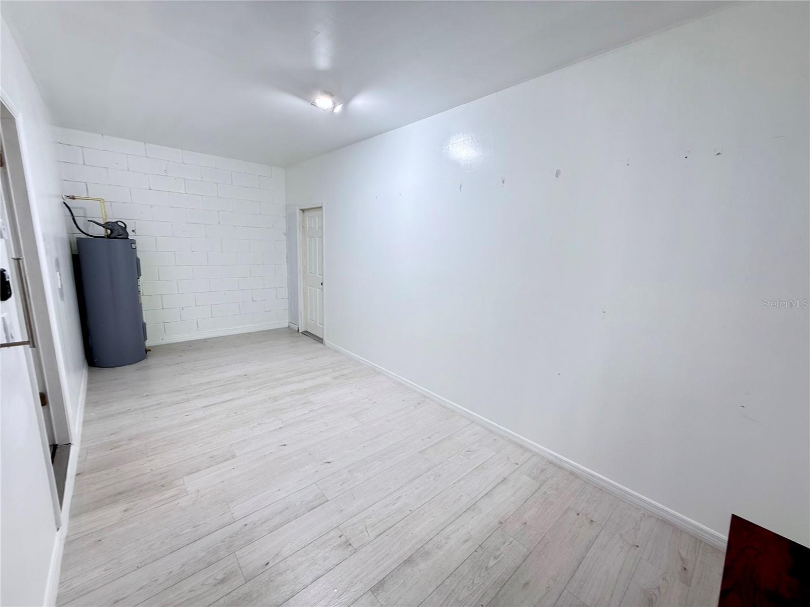 Image 24 of 57 For 2731 House Finch Road