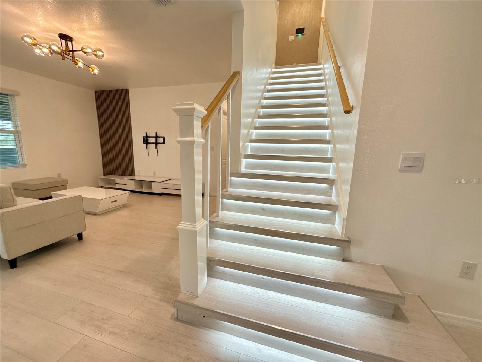 Image 26 of 57 For 2731 House Finch Road