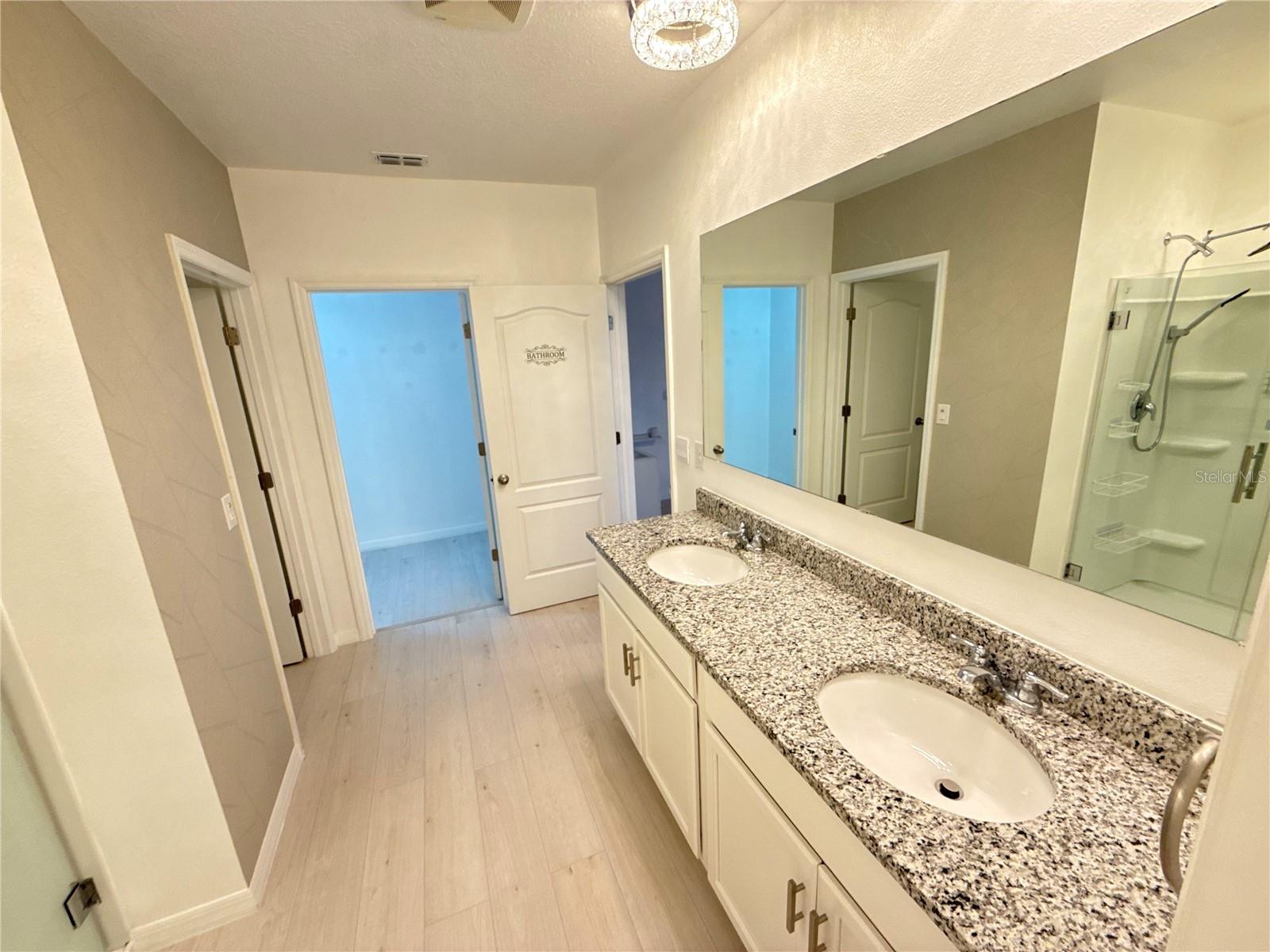 Image 38 of 57 For 2731 House Finch Road