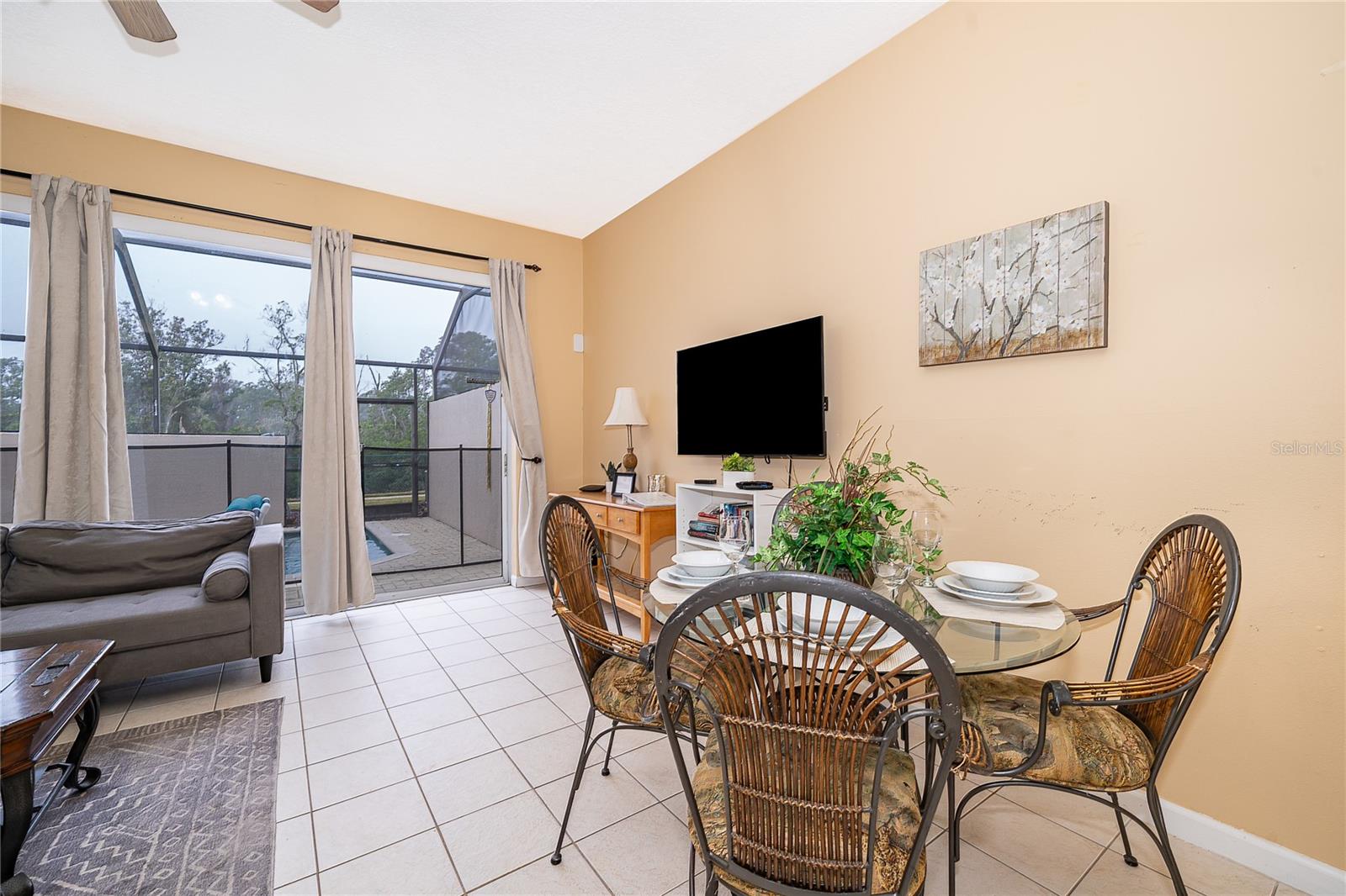 Image 12 of 31 For 2356 Silver Palm Drive