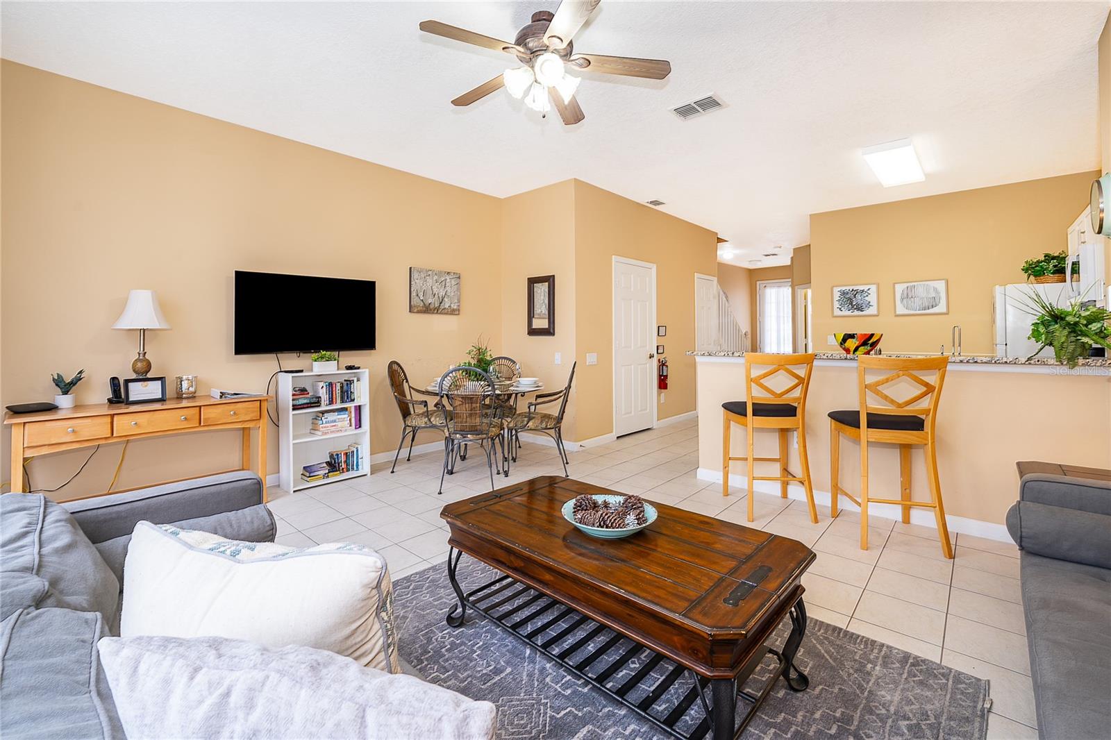 Image 16 of 31 For 2356 Silver Palm Drive