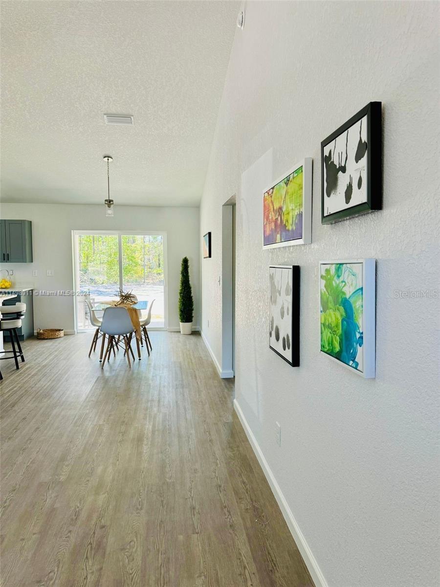 Image 19 of 34 For 13731 89th Circle