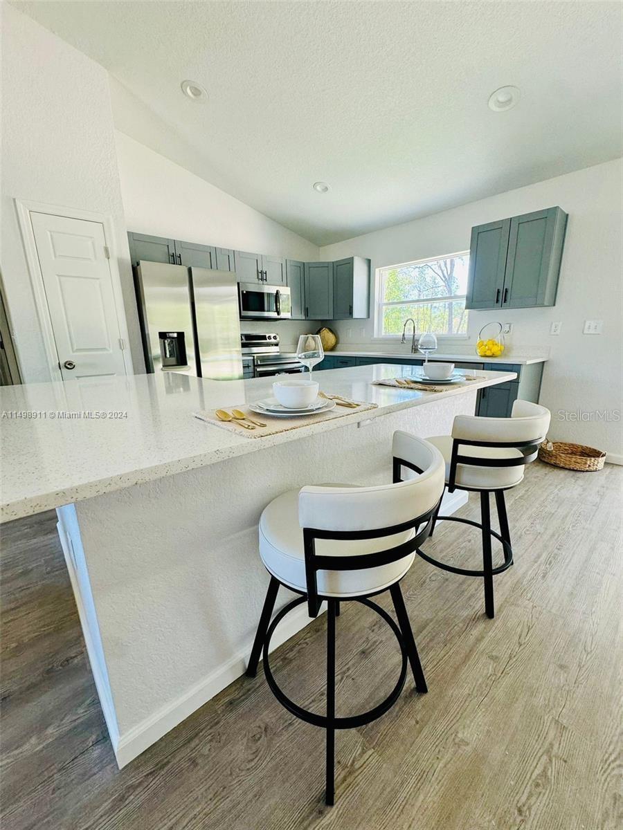 Image 23 of 34 For 13731 89th Circle