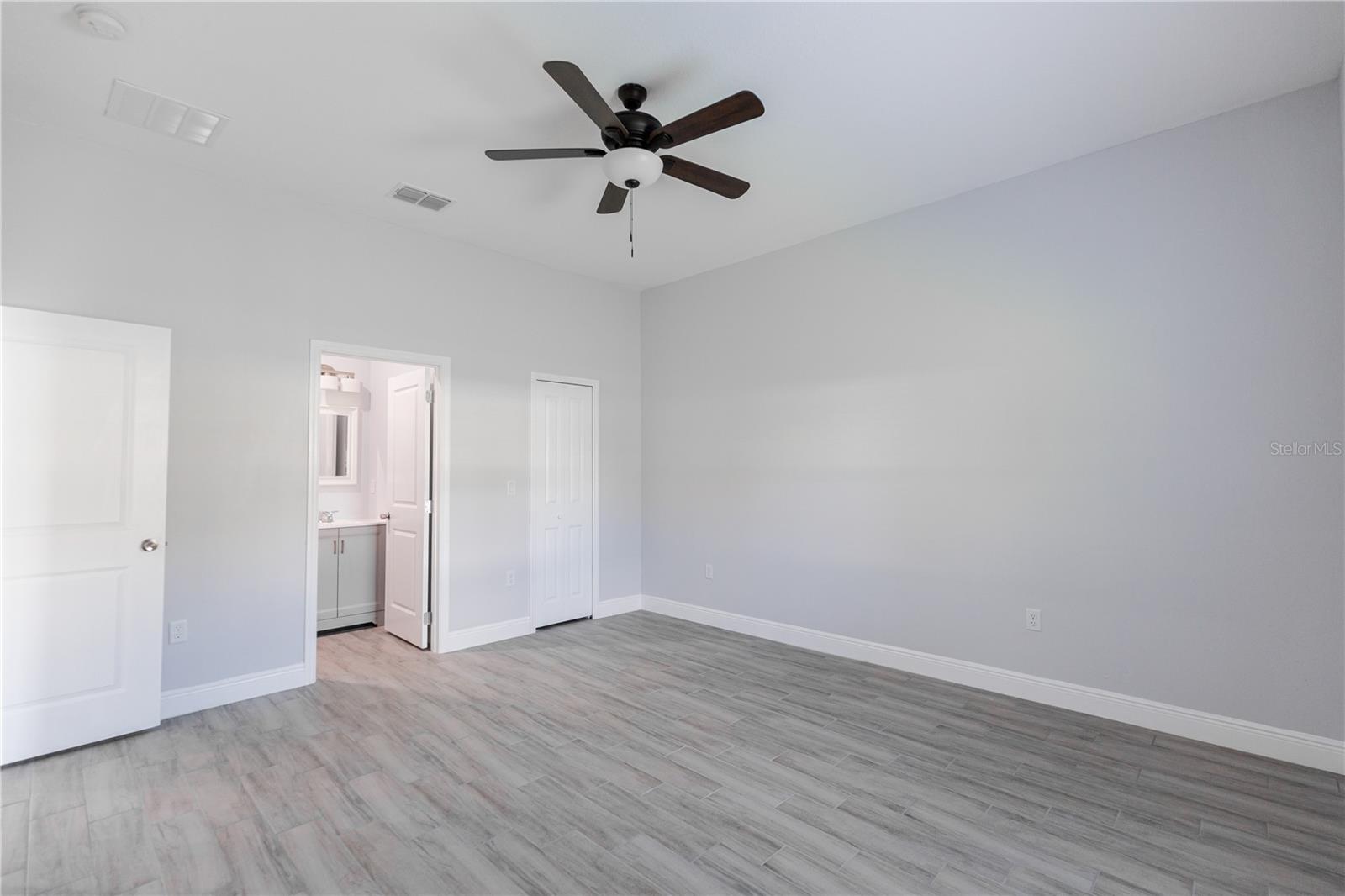 Image 10 of 17 For 309 Dundee Drive