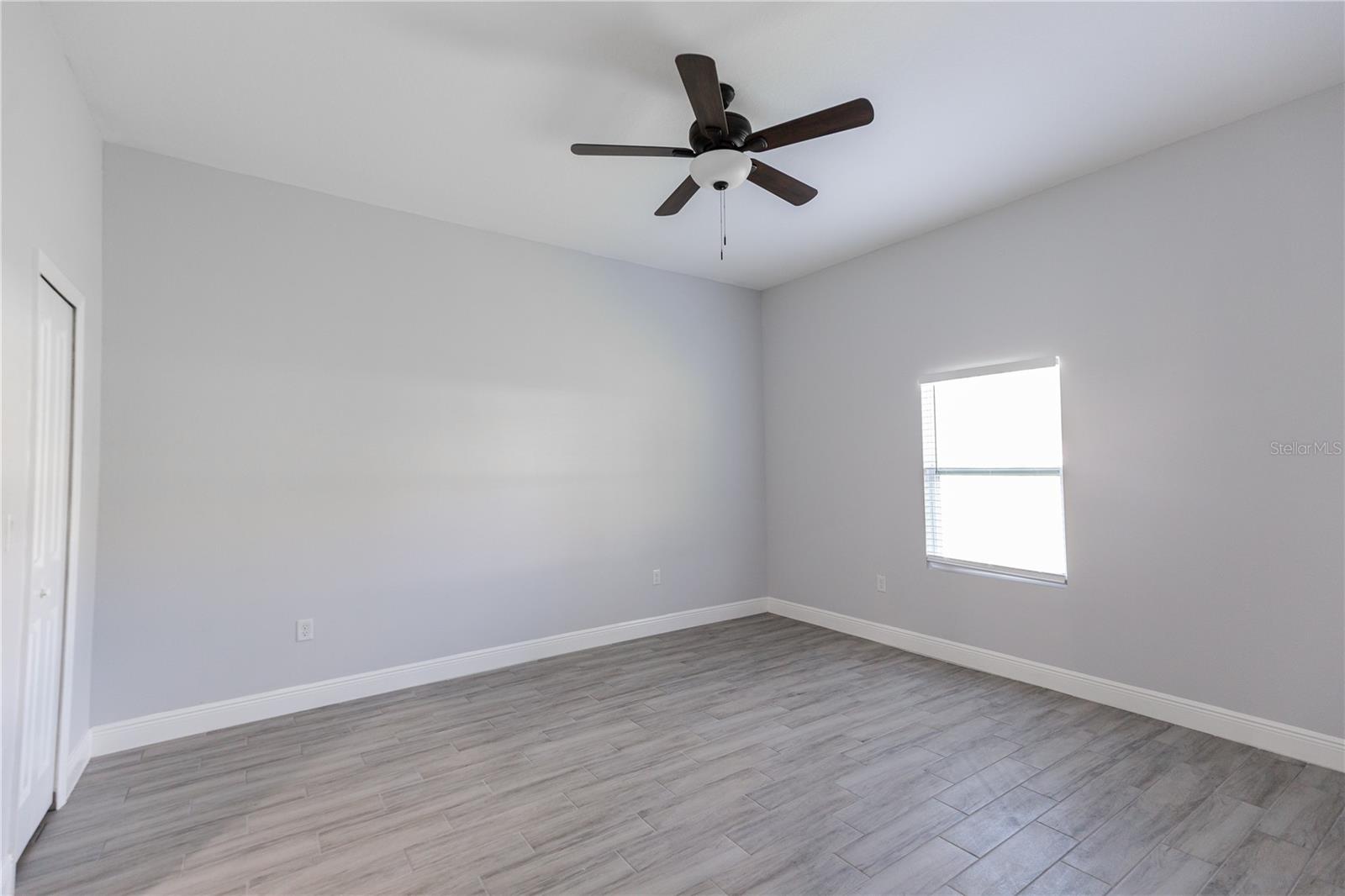 Image 9 of 17 For 309 Dundee Drive