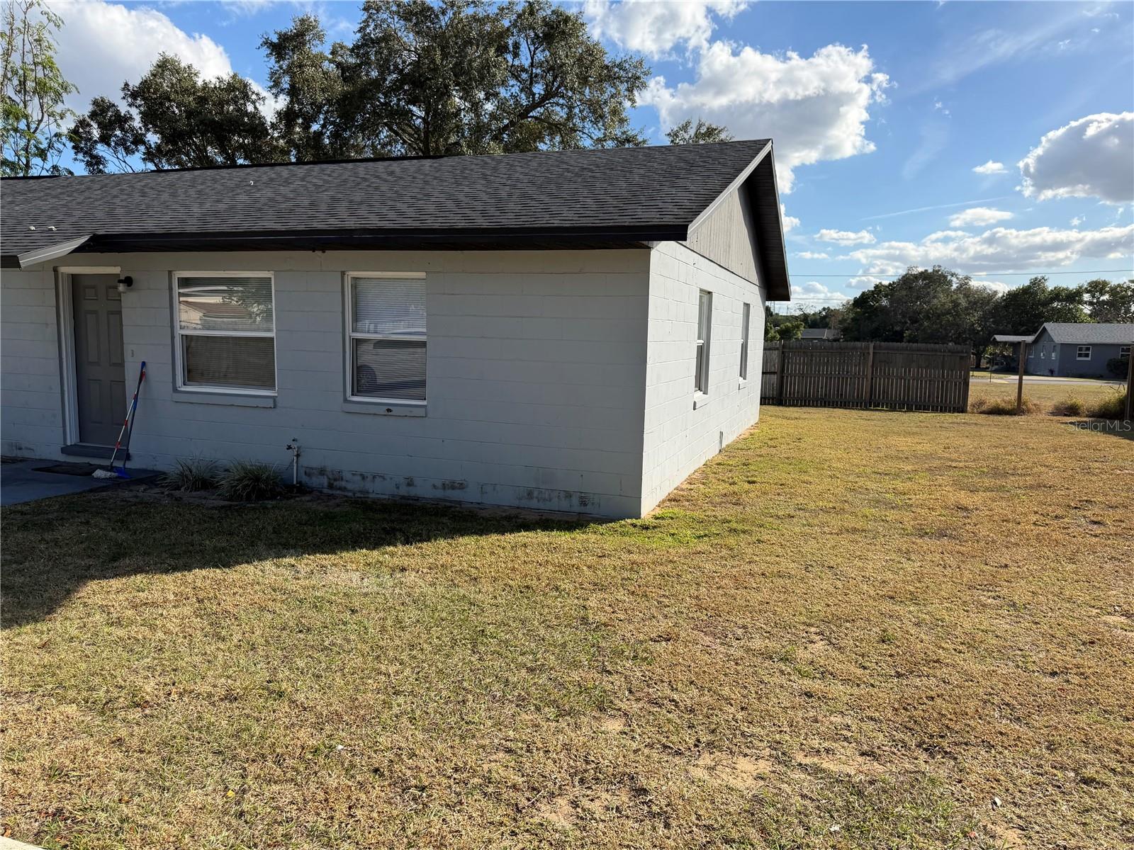 Image 10 of 21 For 1112 Martin Street