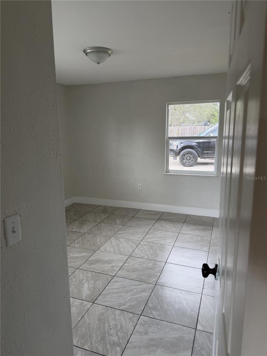 Image 21 of 21 For 1112 Martin Street