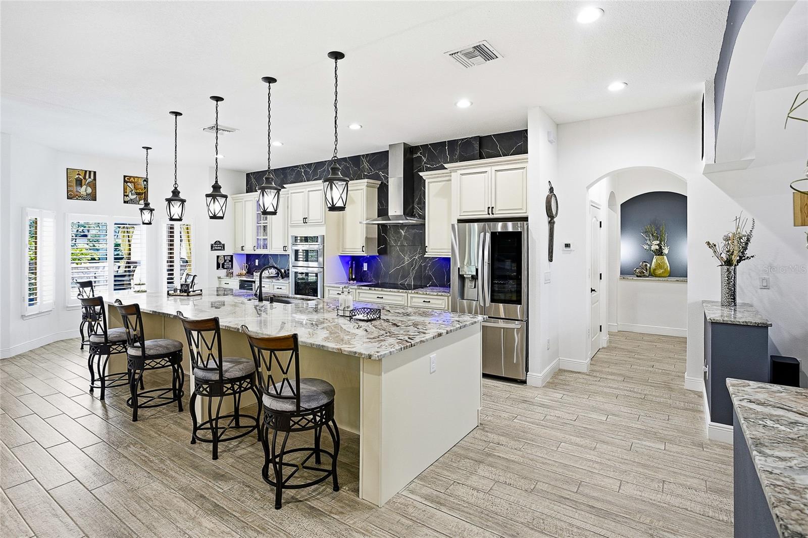 Image 23 of 68 For 3451 Michigan Avenue