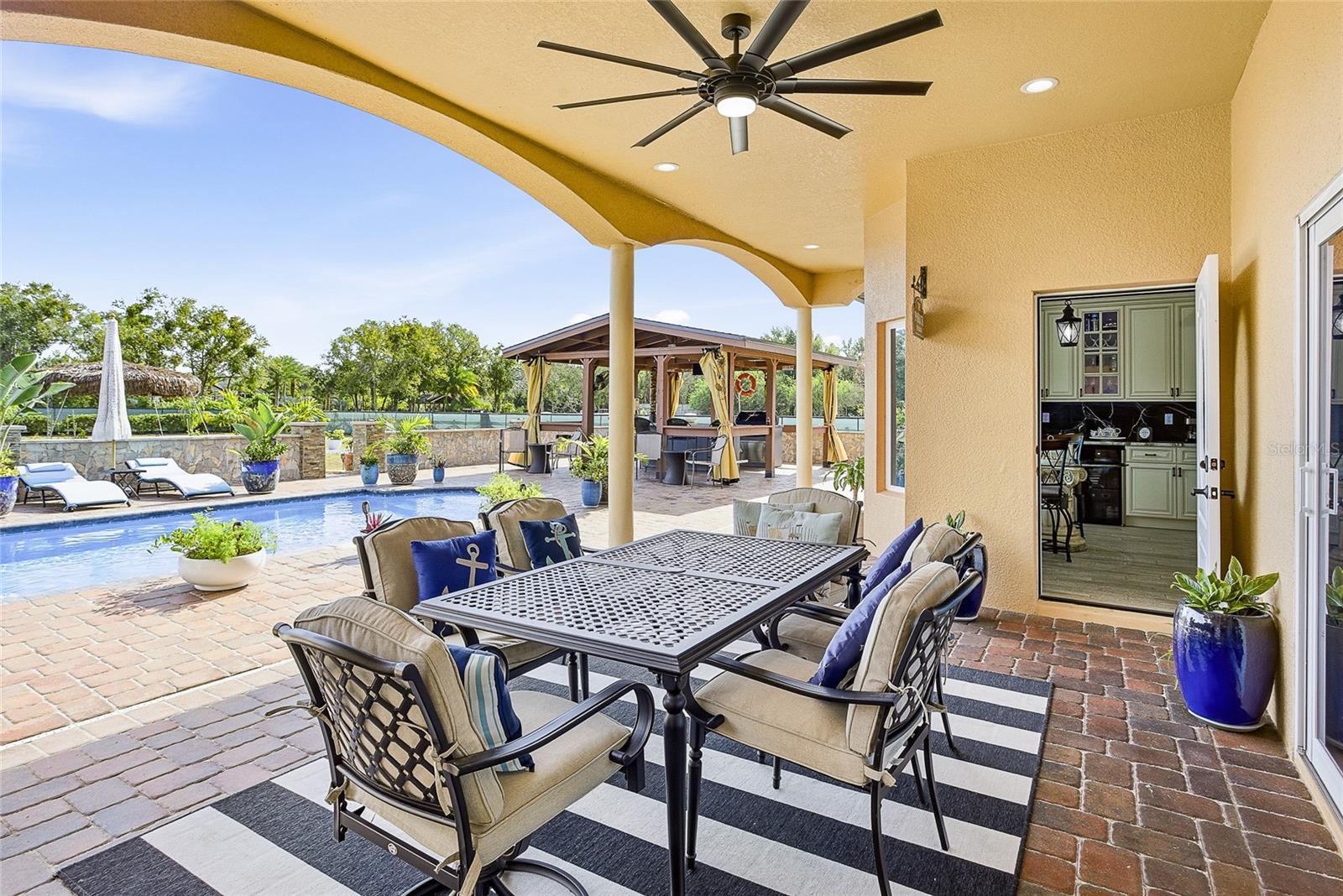 Image 46 of 68 For 3451 Michigan Avenue