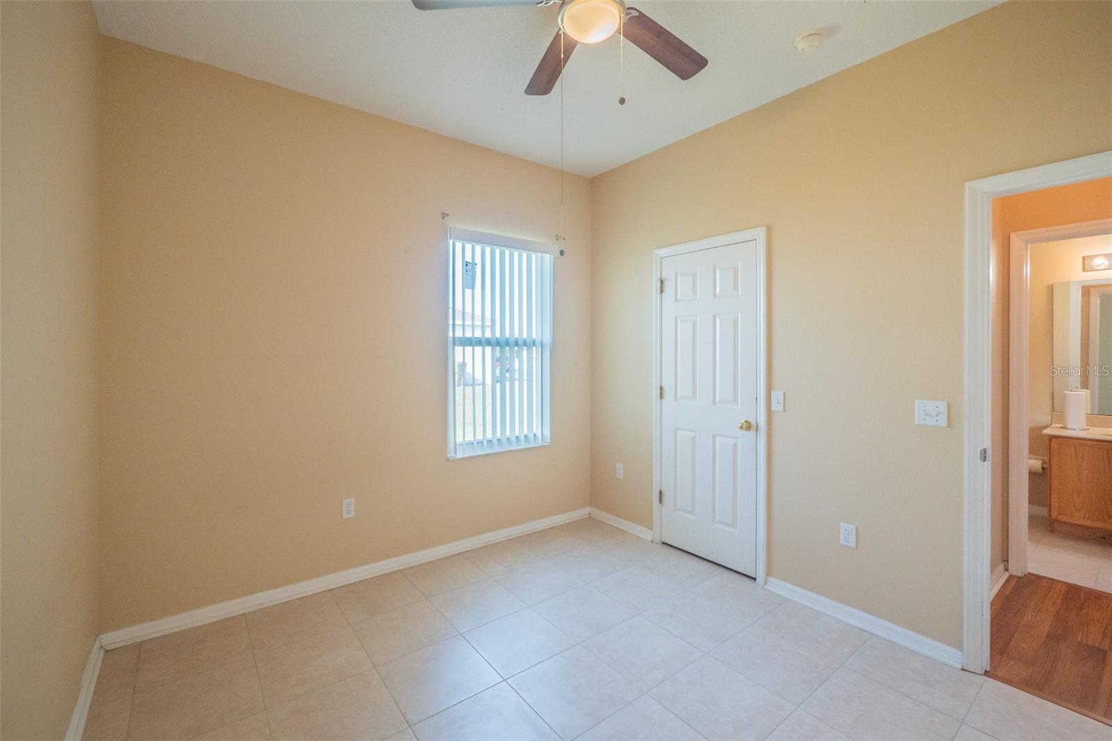 Image 12 of 41 For 193 Aurelia Court