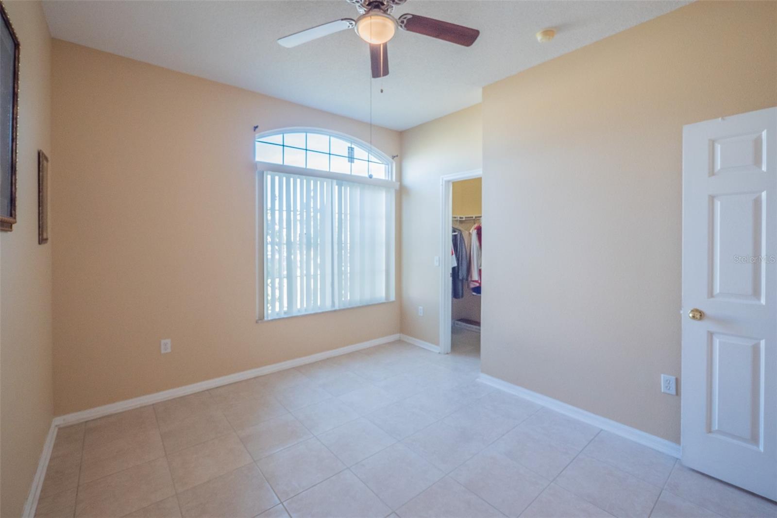 Image 28 of 41 For 193 Aurelia Court