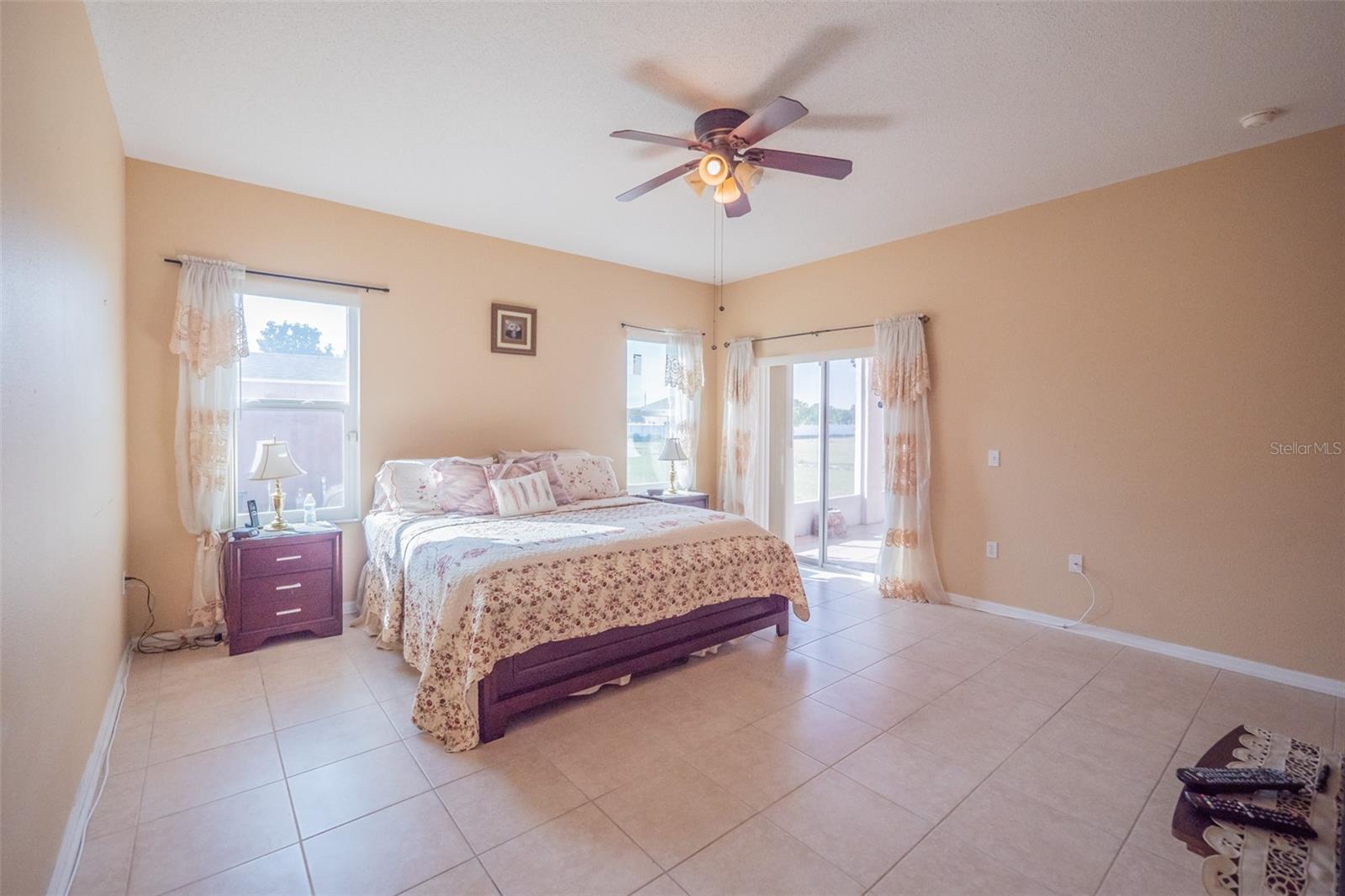 Image 31 of 41 For 193 Aurelia Court