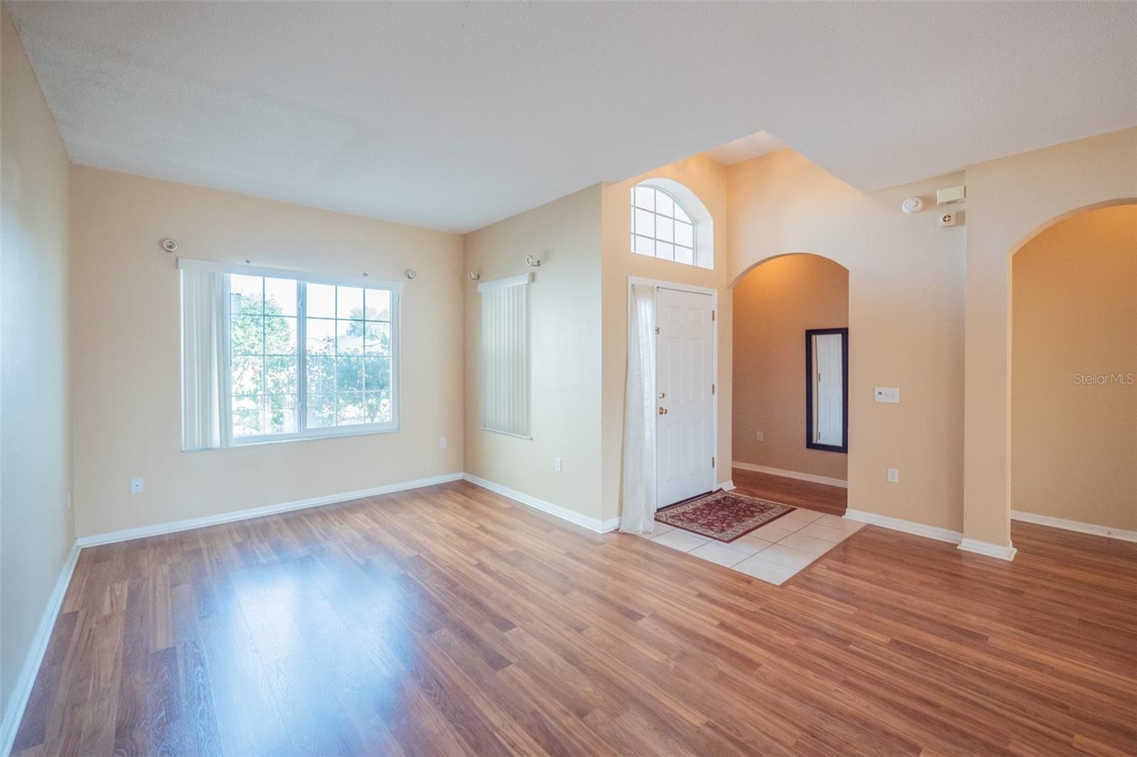 Image 34 of 41 For 193 Aurelia Court