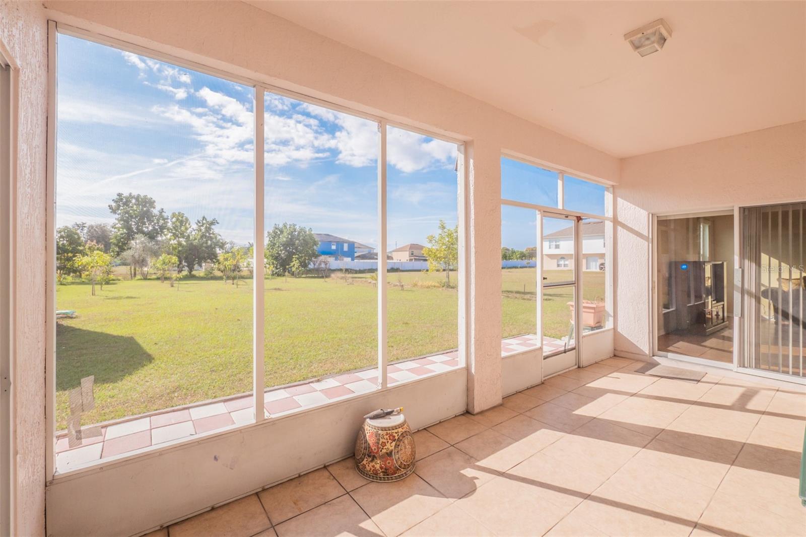 Image 38 of 41 For 193 Aurelia Court