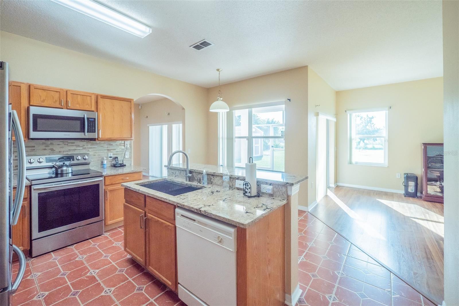 Image 6 of 41 For 193 Aurelia Court