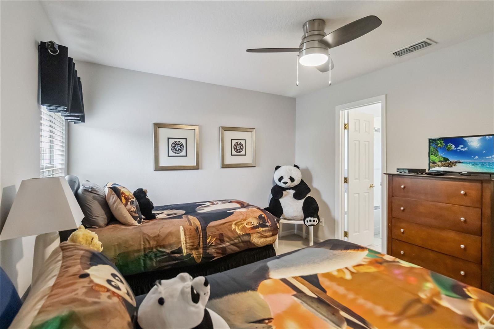 Image 12 of 63 For 163 Tiger Lily Court