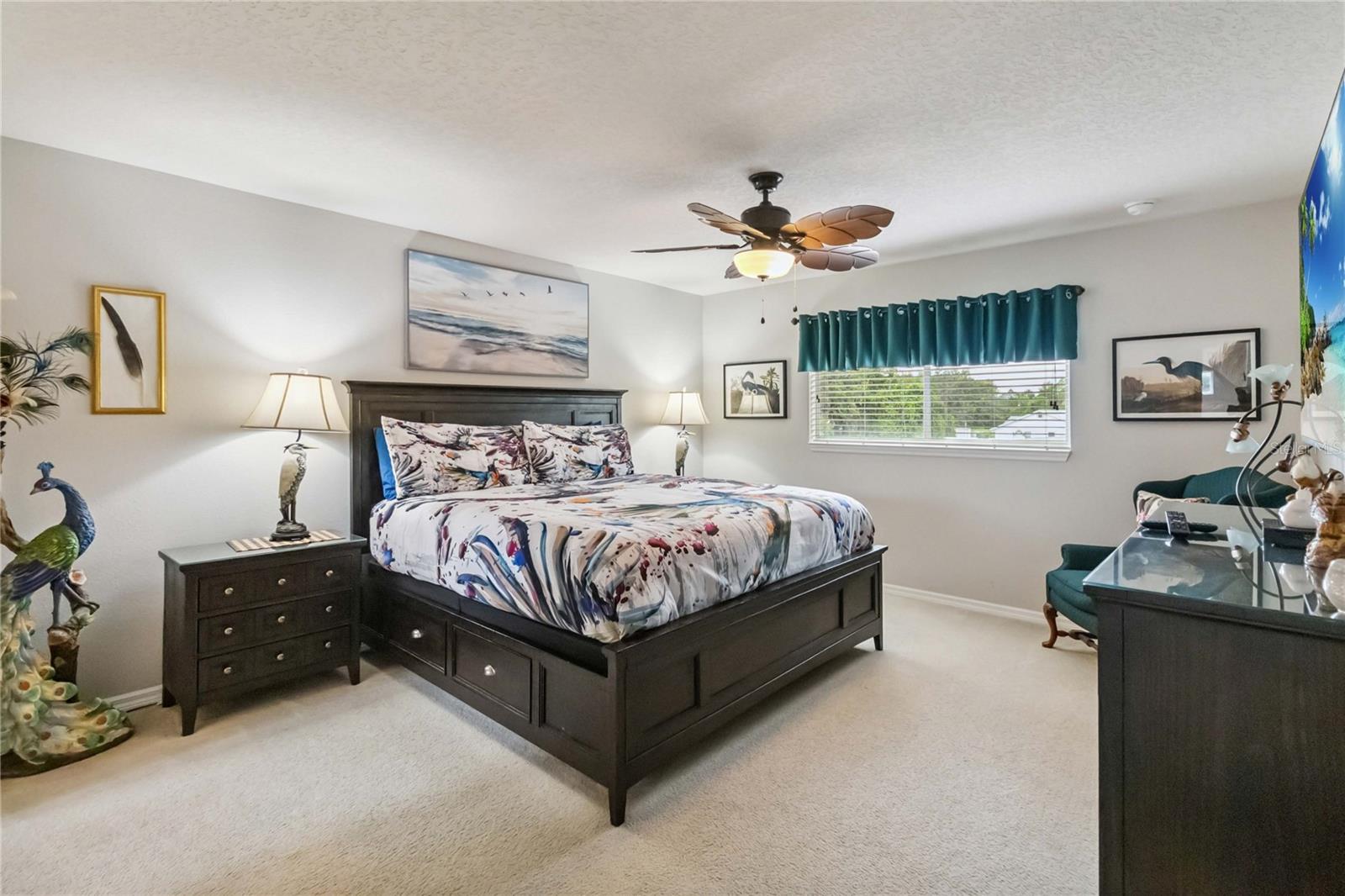 Image 18 of 63 For 163 Tiger Lily Court