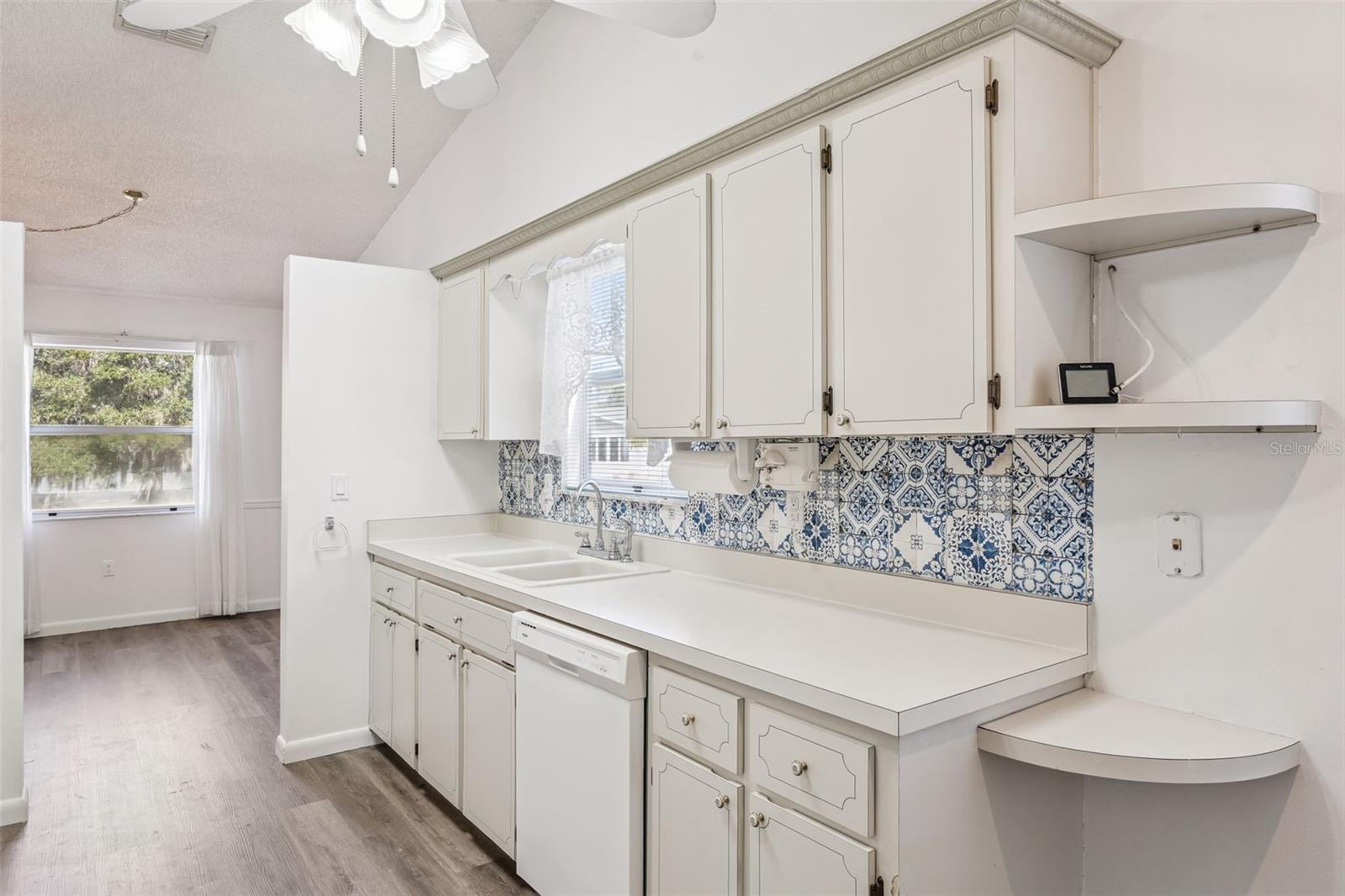 Image 12 of 34 For 1409 New Abbey Avenue