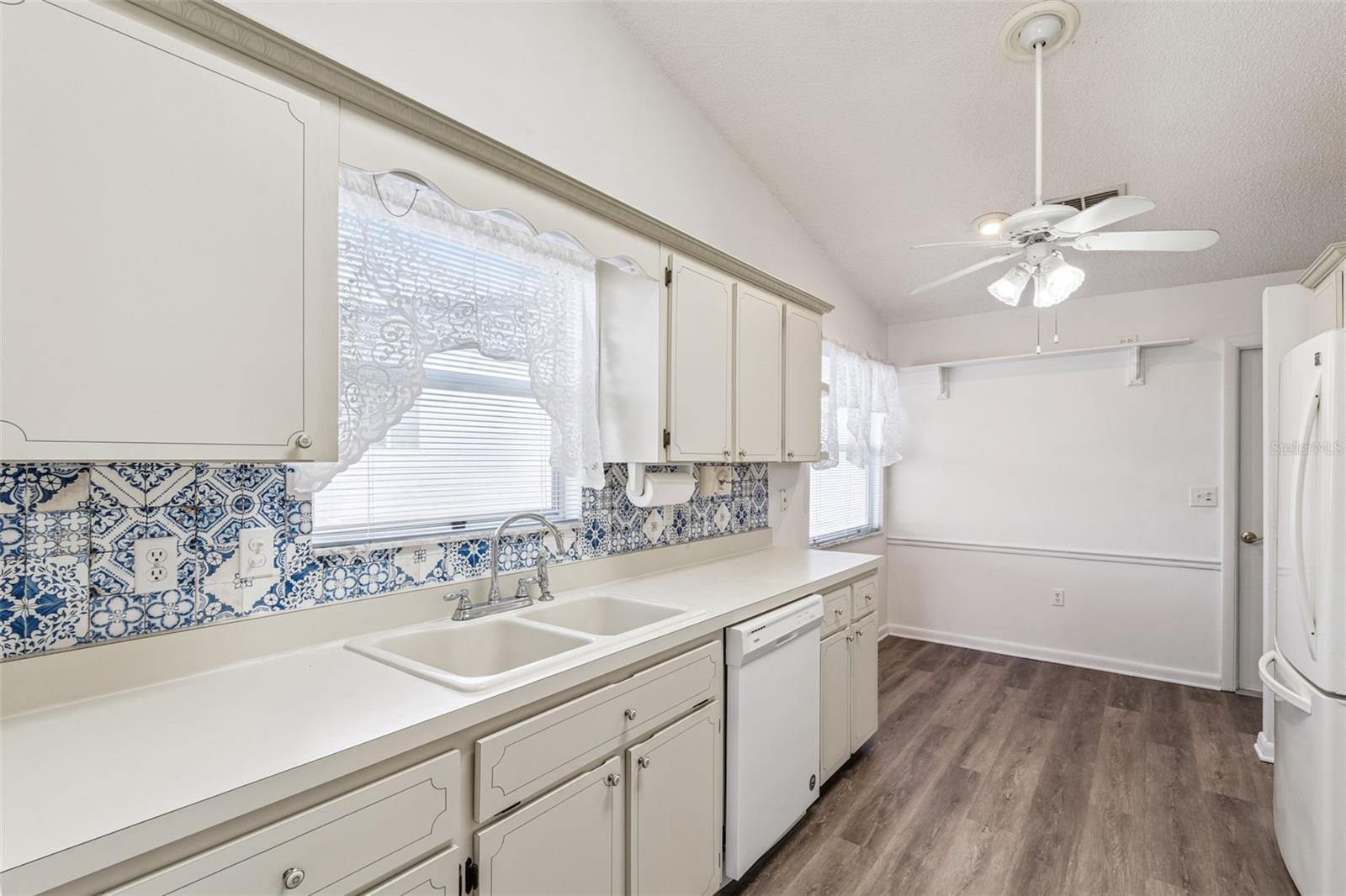 Image 13 of 34 For 1409 New Abbey Avenue