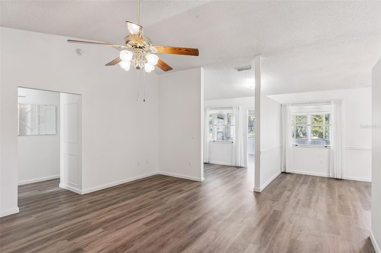 Image 15 of 34 For 1409 New Abbey Avenue