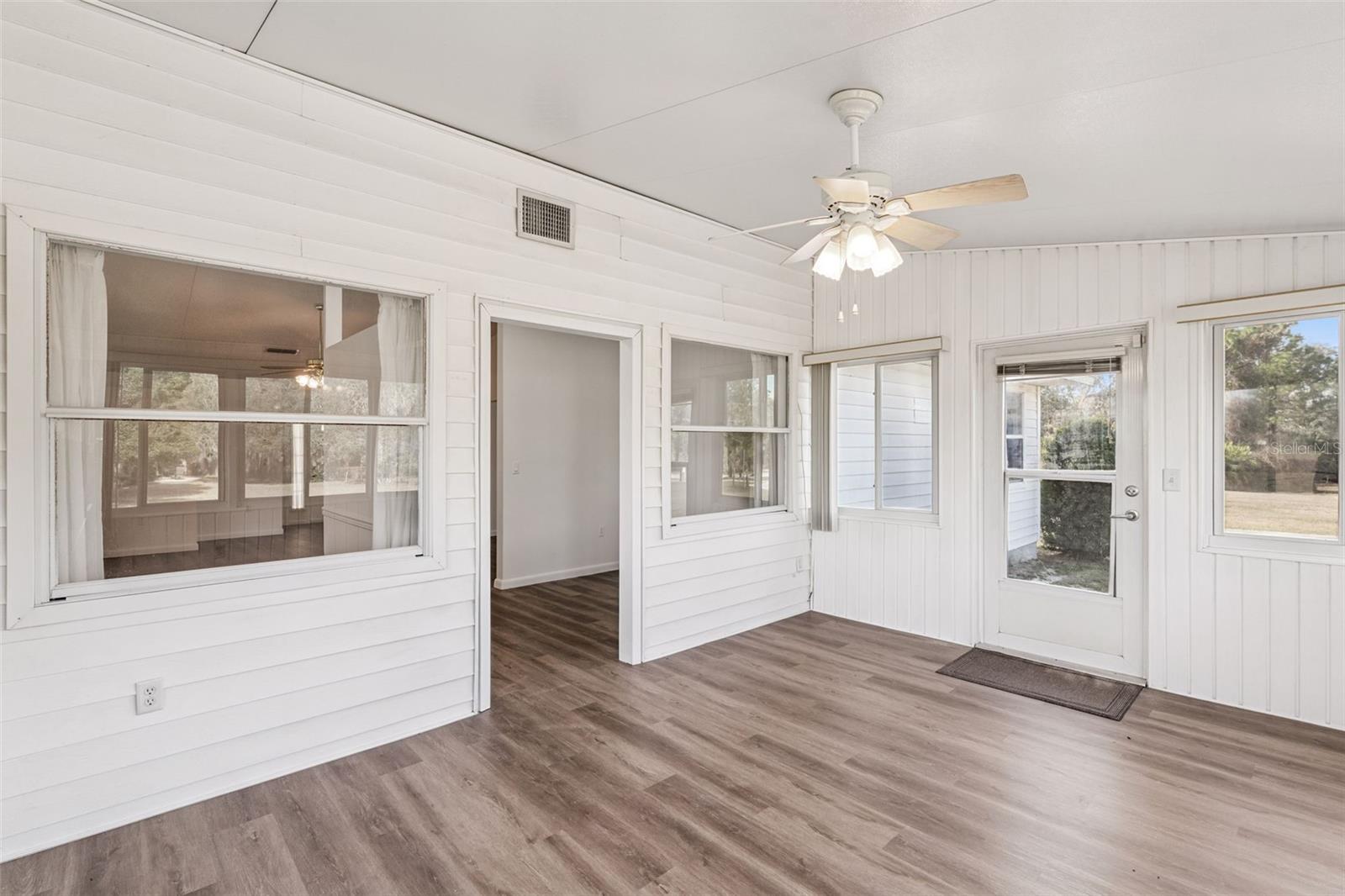 Image 24 of 34 For 1409 New Abbey Avenue