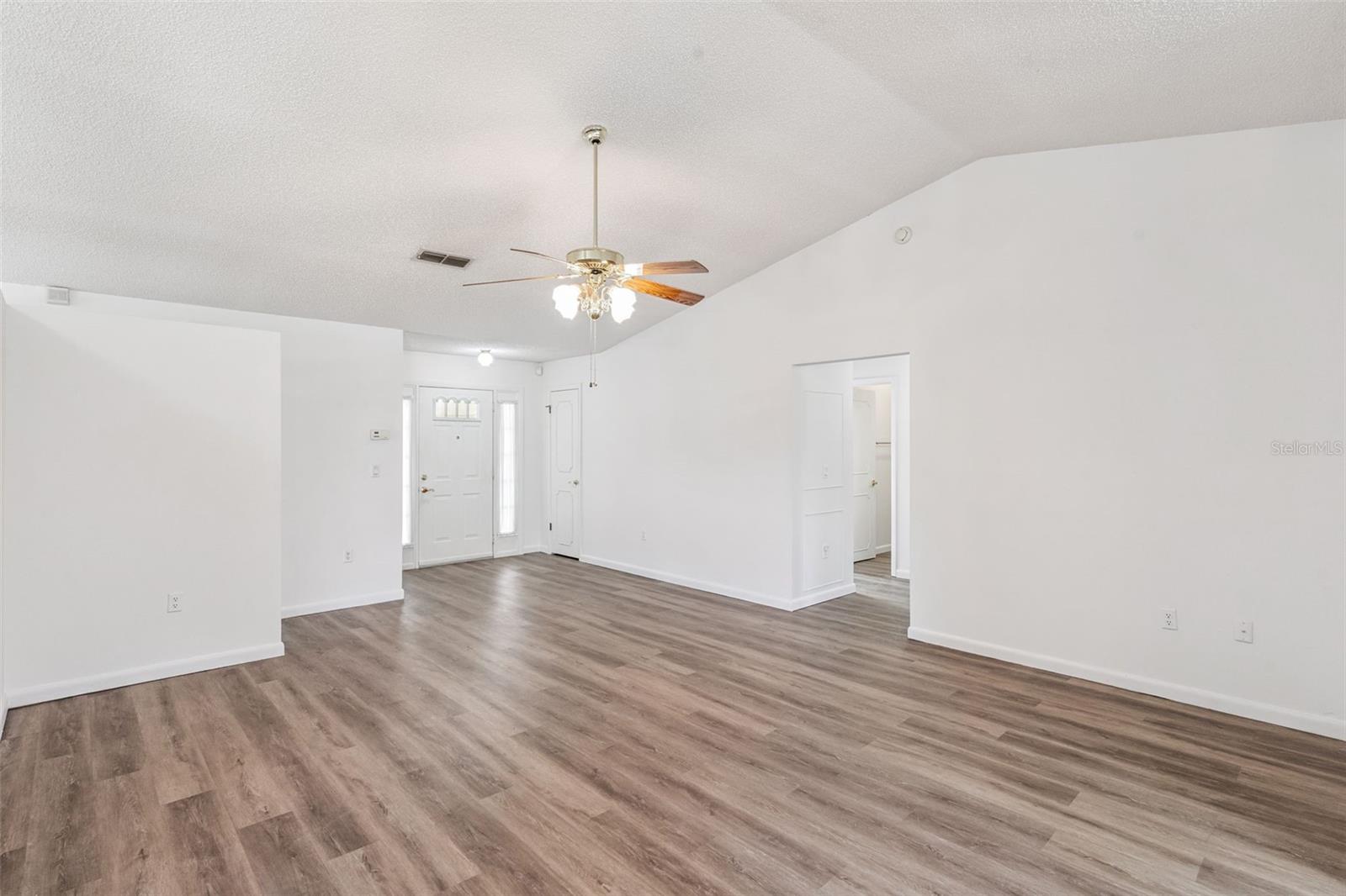 Image 6 of 34 For 1409 New Abbey Avenue