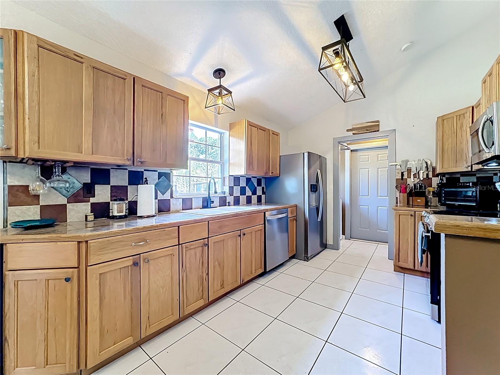 Image 10 of 30 For 1820 Lost Lake Court