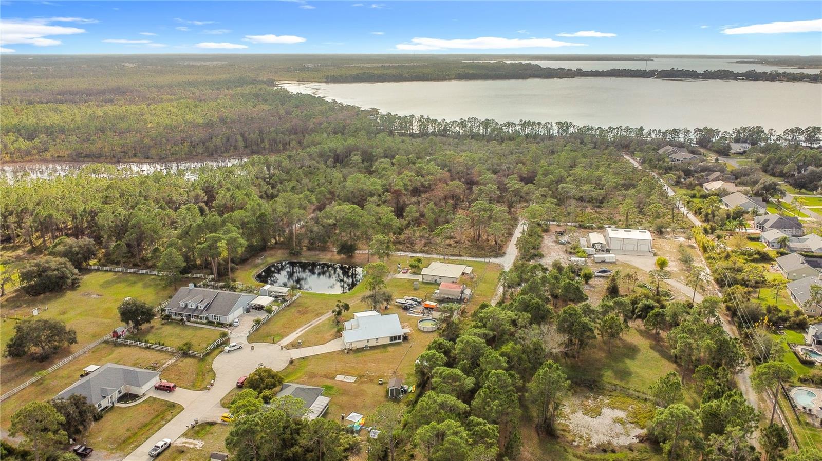 Image 28 of 30 For 1820 Lost Lake Court