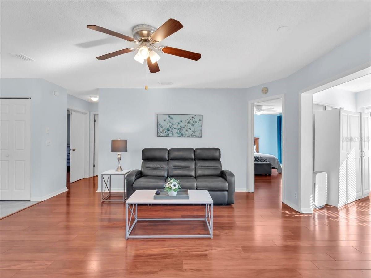 Image 10 of 40 For 1810 Atrium Drive