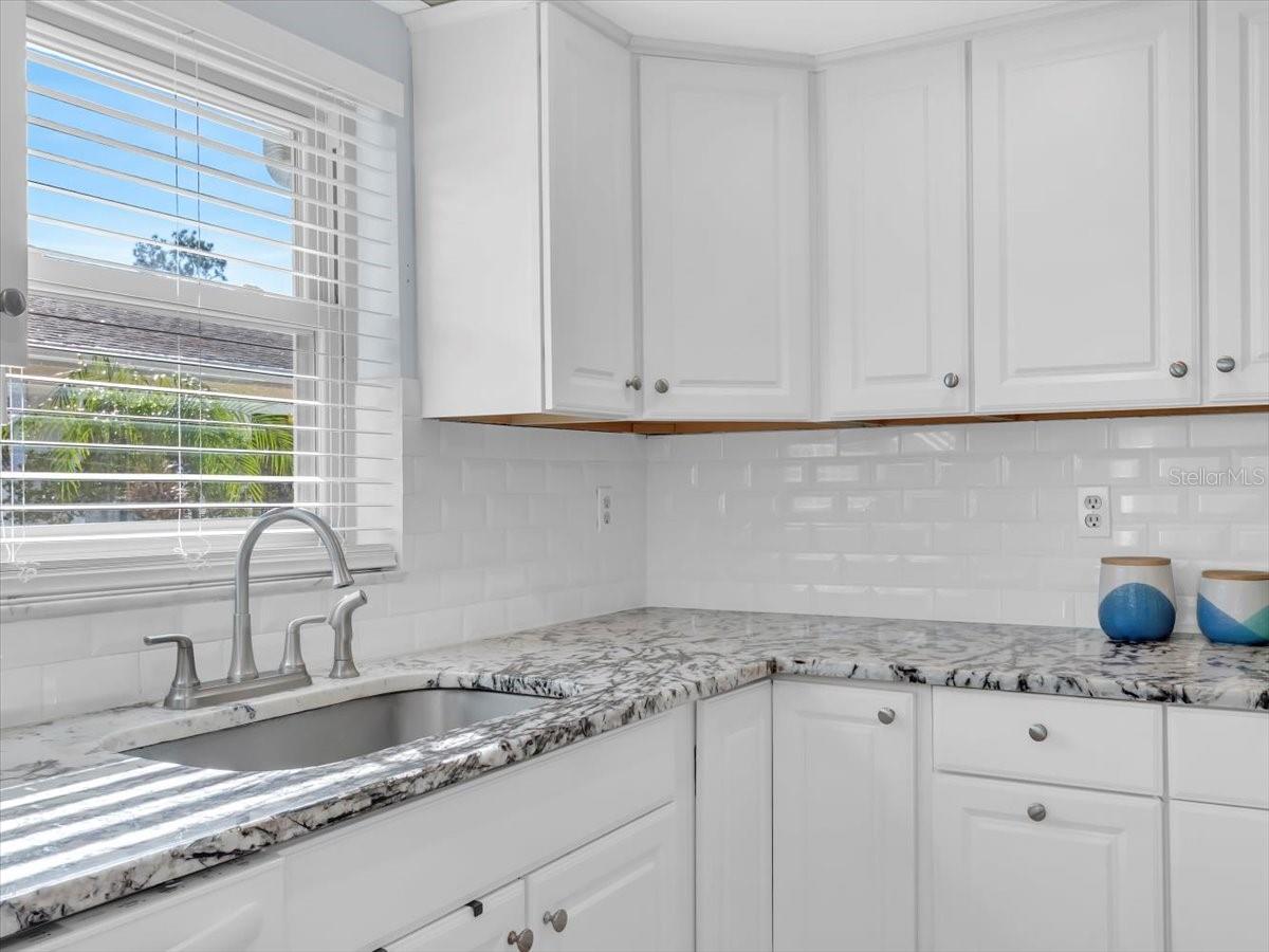 Image 18 of 40 For 1810 Atrium Drive