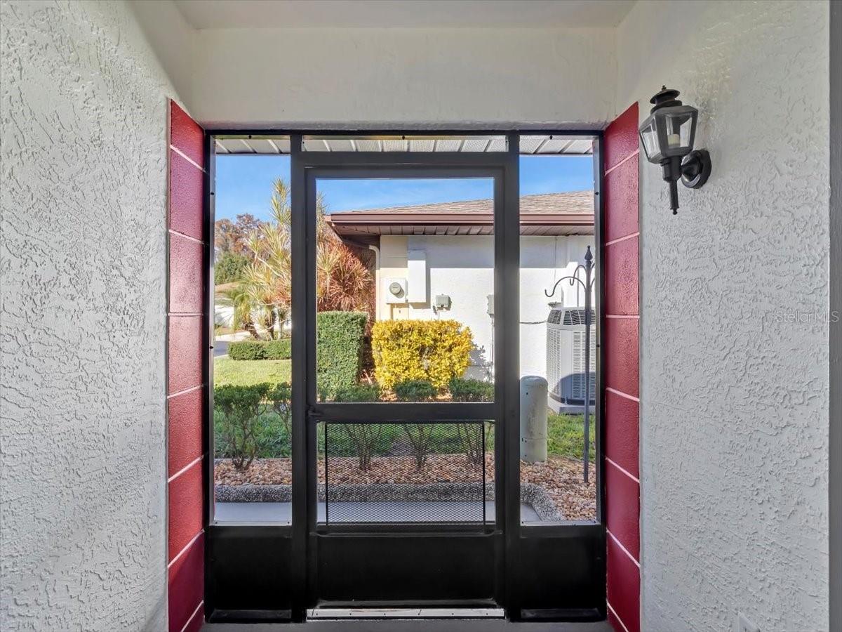 Image 4 of 40 For 1810 Atrium Drive