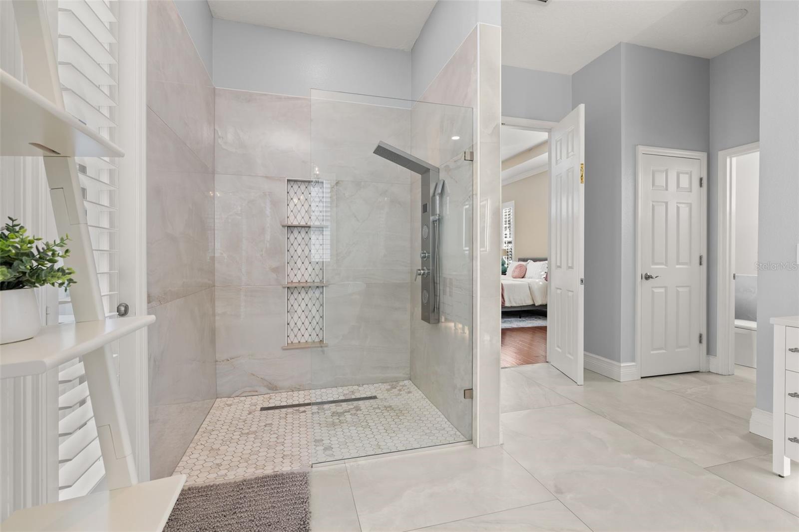 Image 41 of 99 For 928 Spring Park Loop