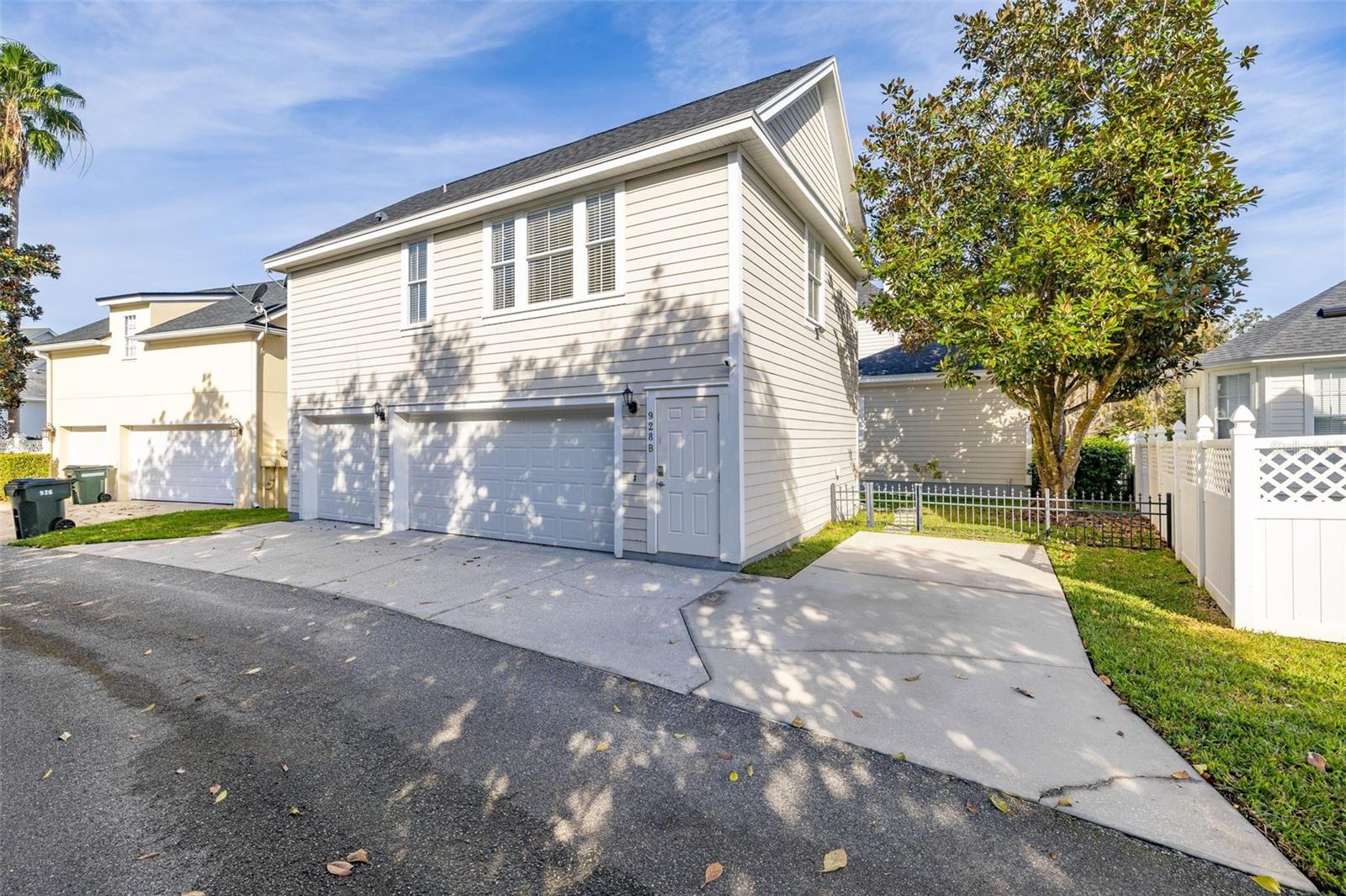 Image 59 of 99 For 928 Spring Park Loop