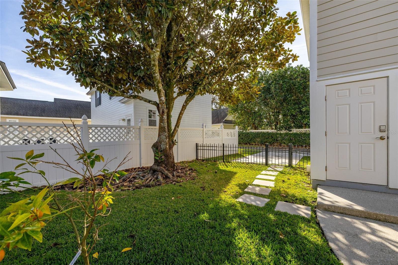 Image 78 of 99 For 928 Spring Park Loop