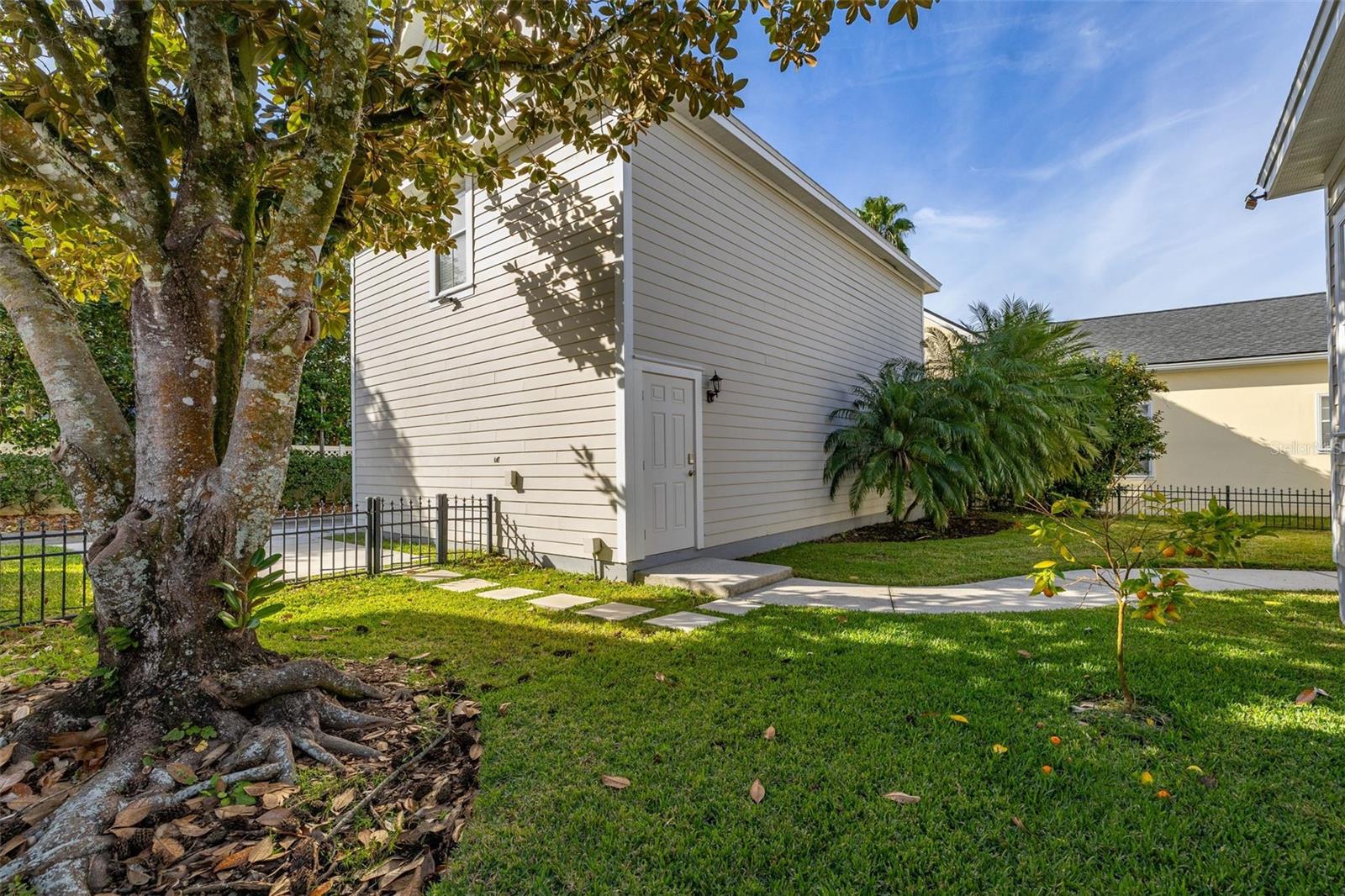 Image 79 of 99 For 928 Spring Park Loop