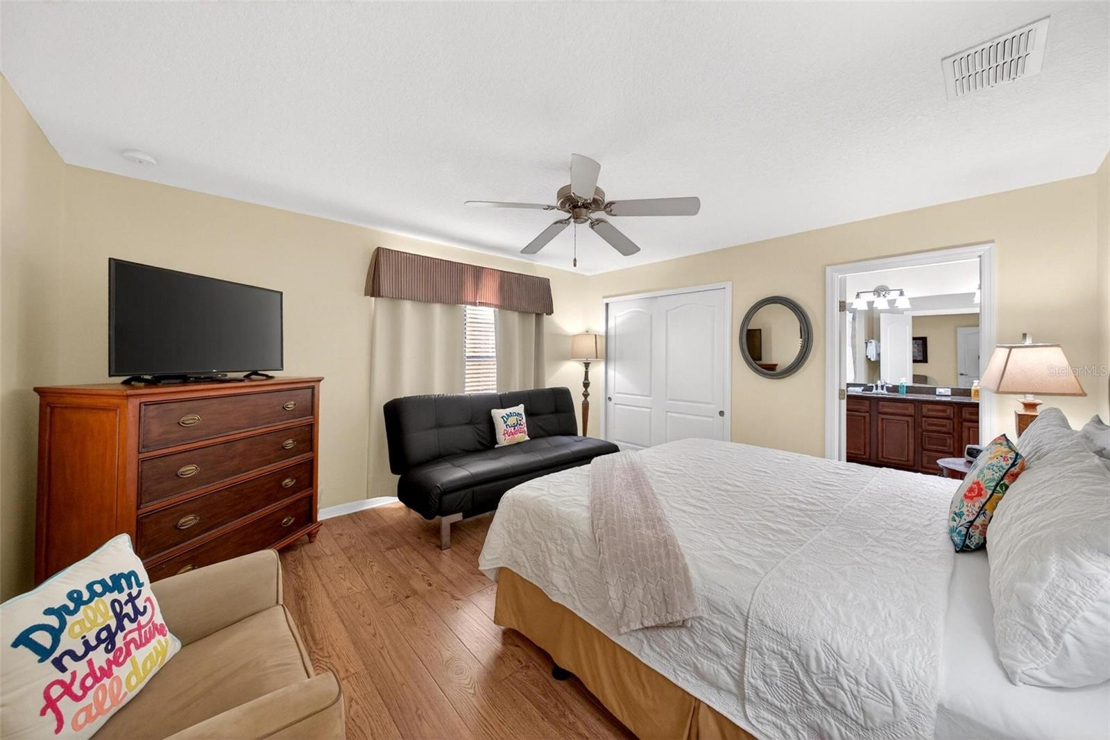 Image 17 of 56 For 8957 Majesty Palm Road