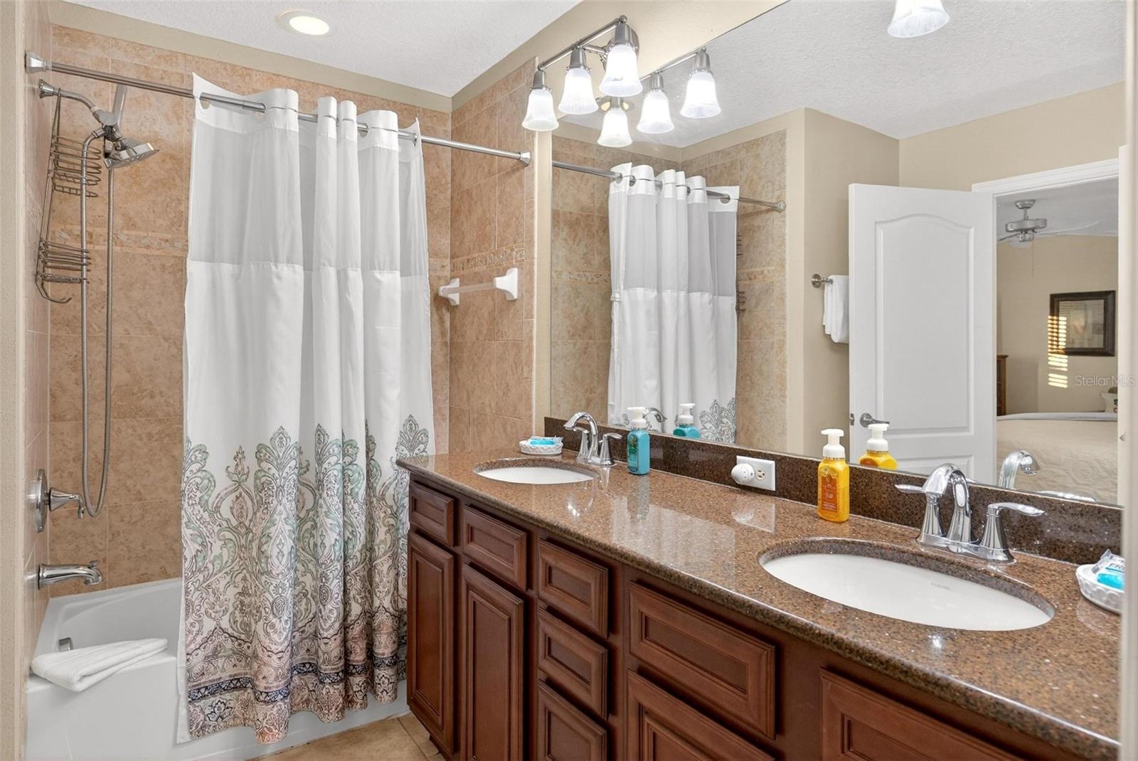 Image 22 of 56 For 8957 Majesty Palm Road