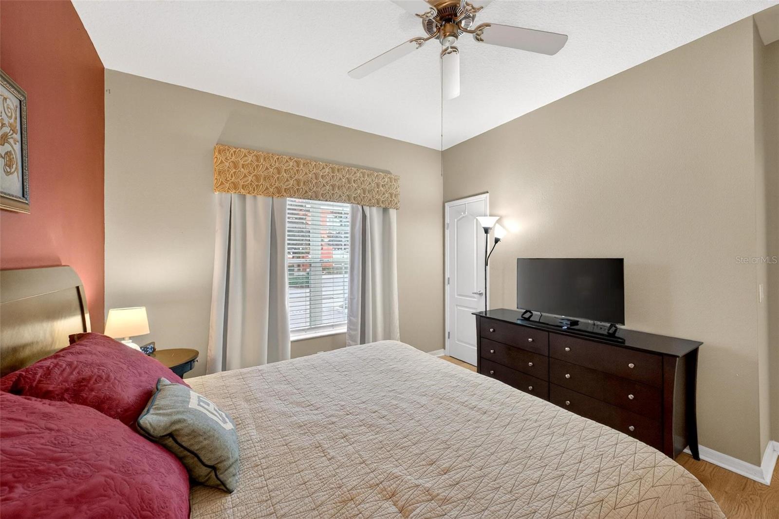 Image 34 of 56 For 8957 Majesty Palm Road