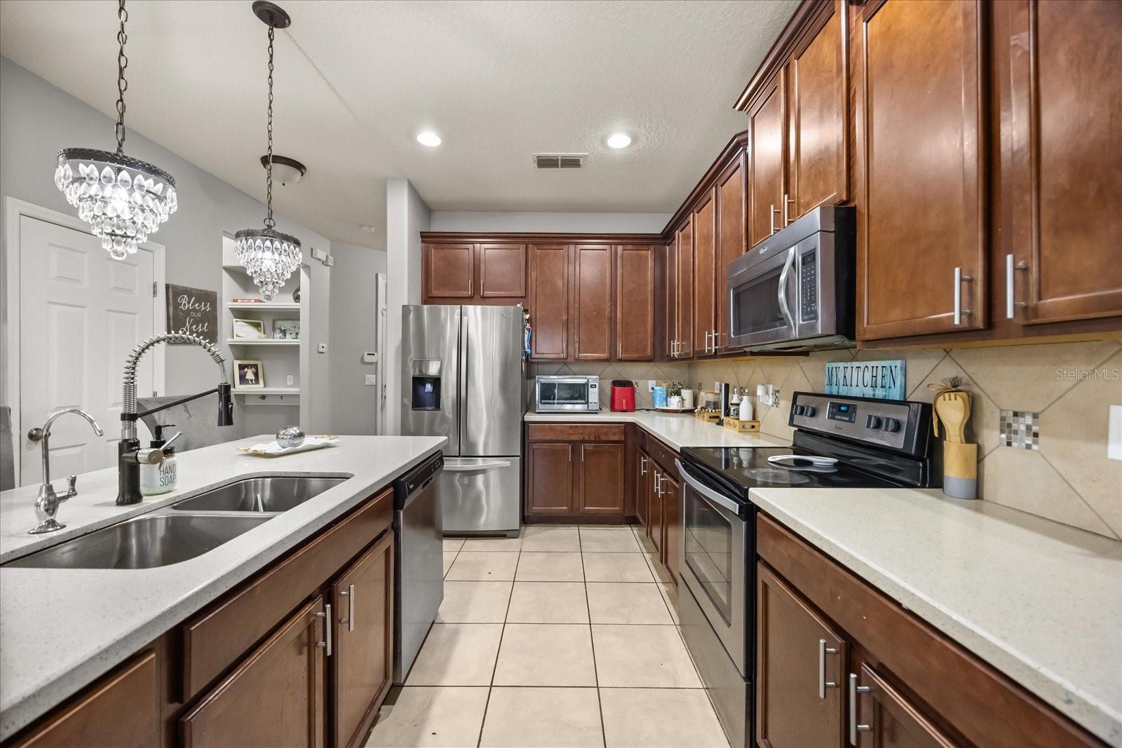 Image 17 of 38 For 2519 Amati Drive