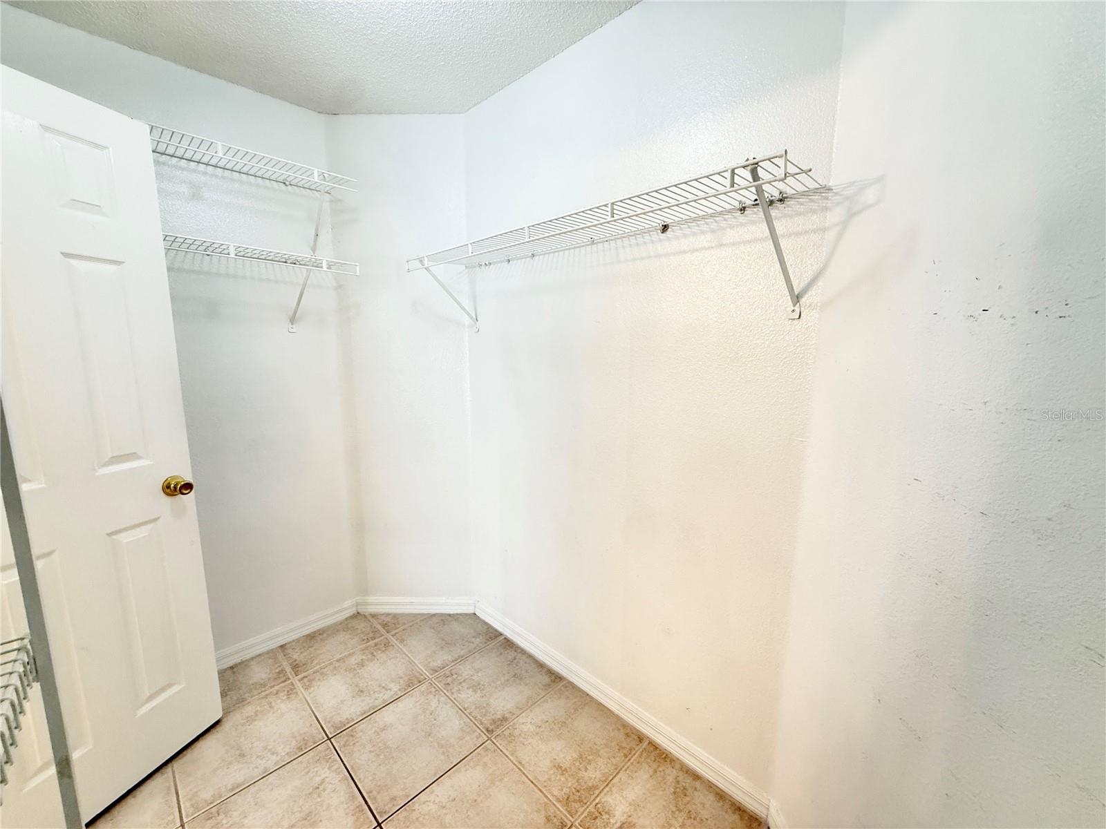 Image 16 of 27 For 4695 Prairie Point Boulevard