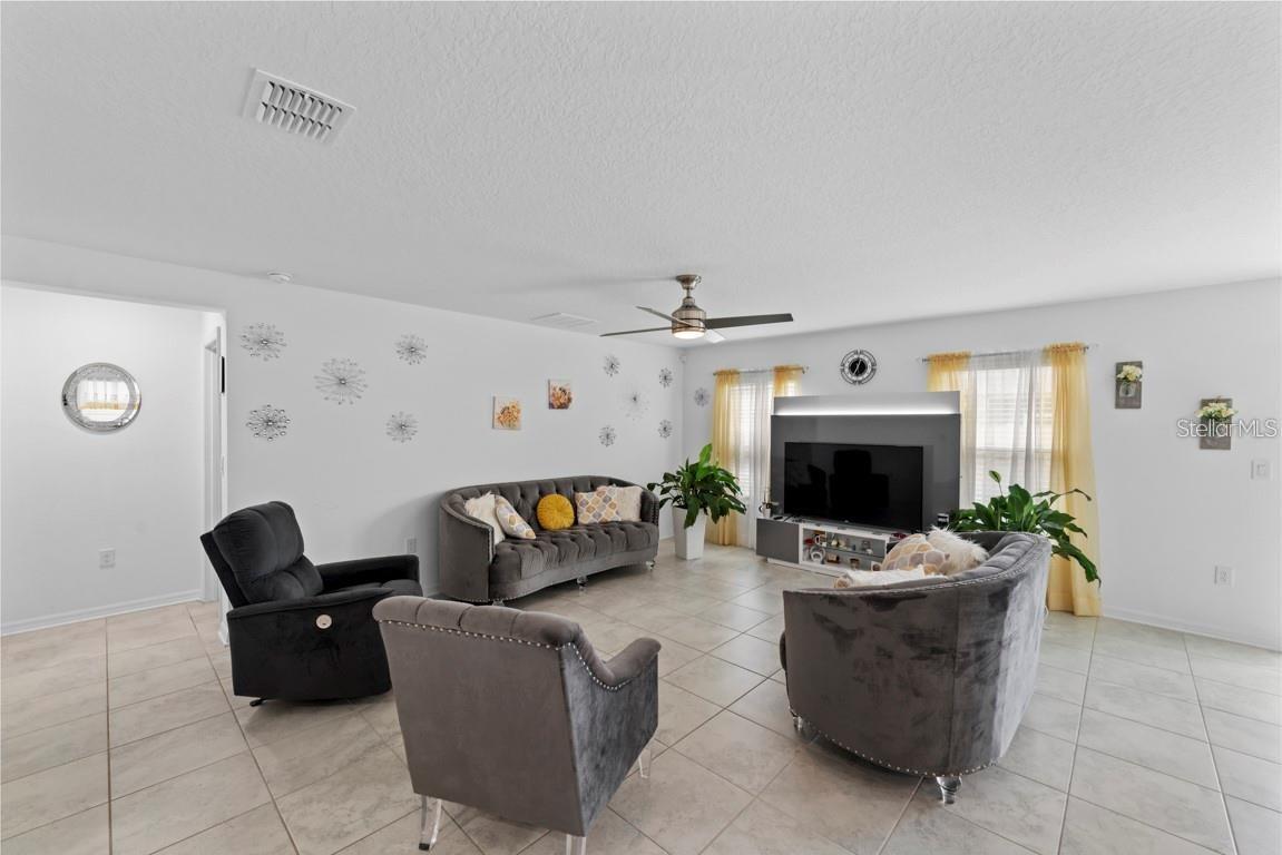 Image 5 of 29 For 4338 Finch Lane