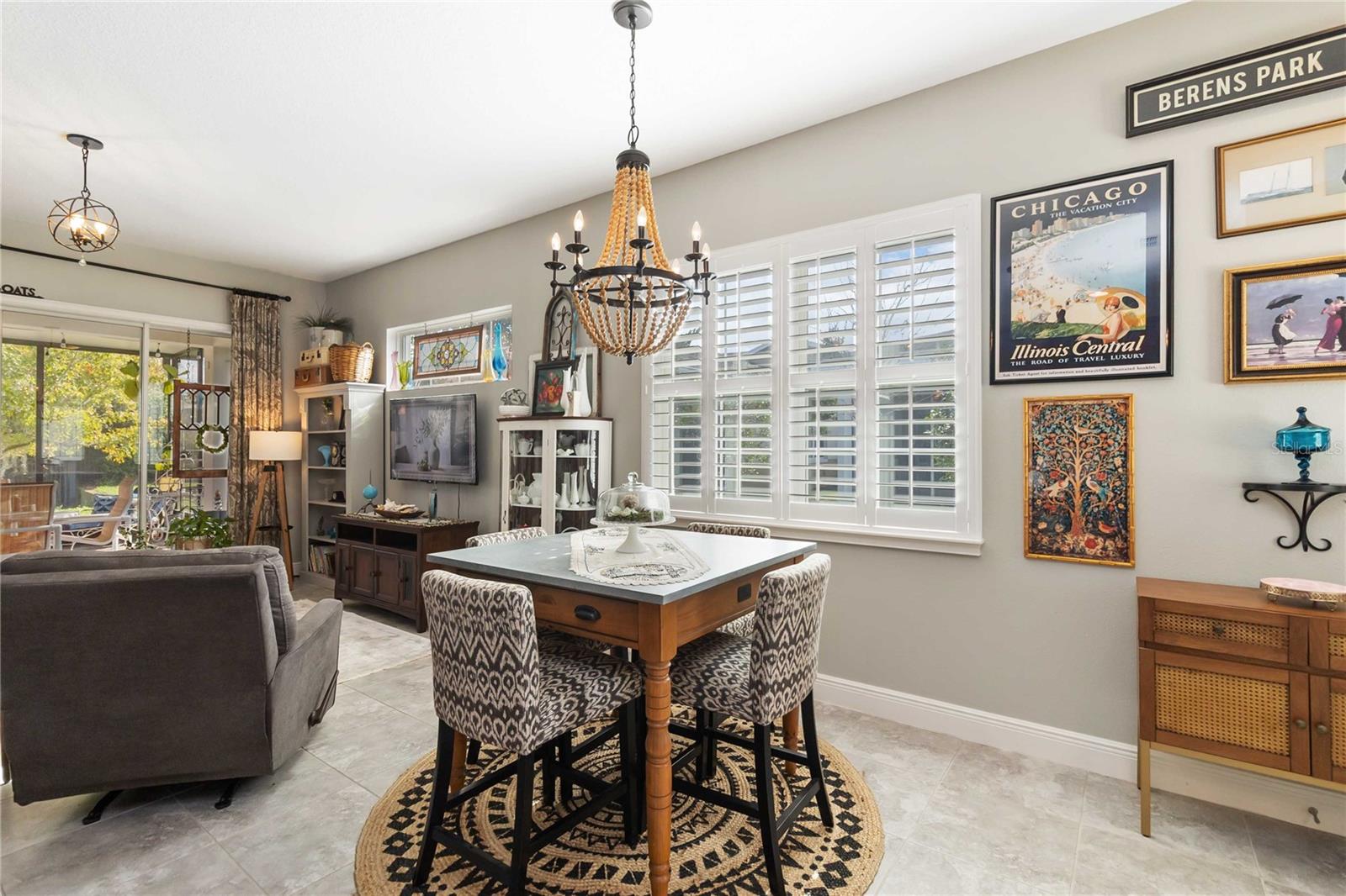 Image 9 of 57 For 2463 Datura Loop