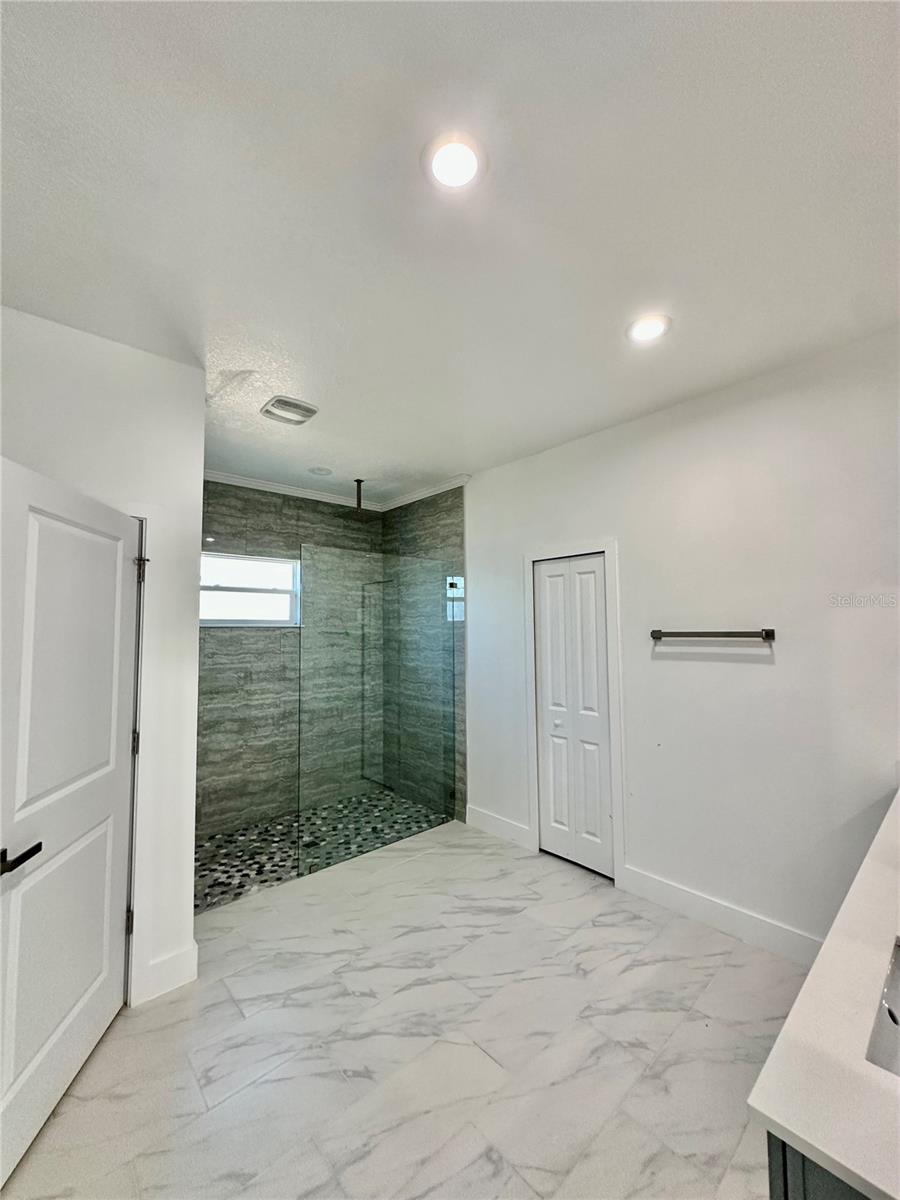 Image 10 of 14 For 3159 Lowry Boulevard Se