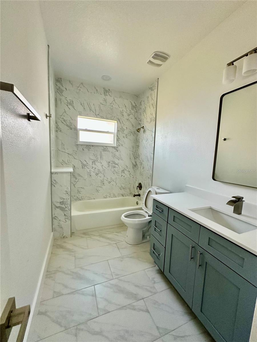 Image 11 of 14 For 3159 Lowry Boulevard Se